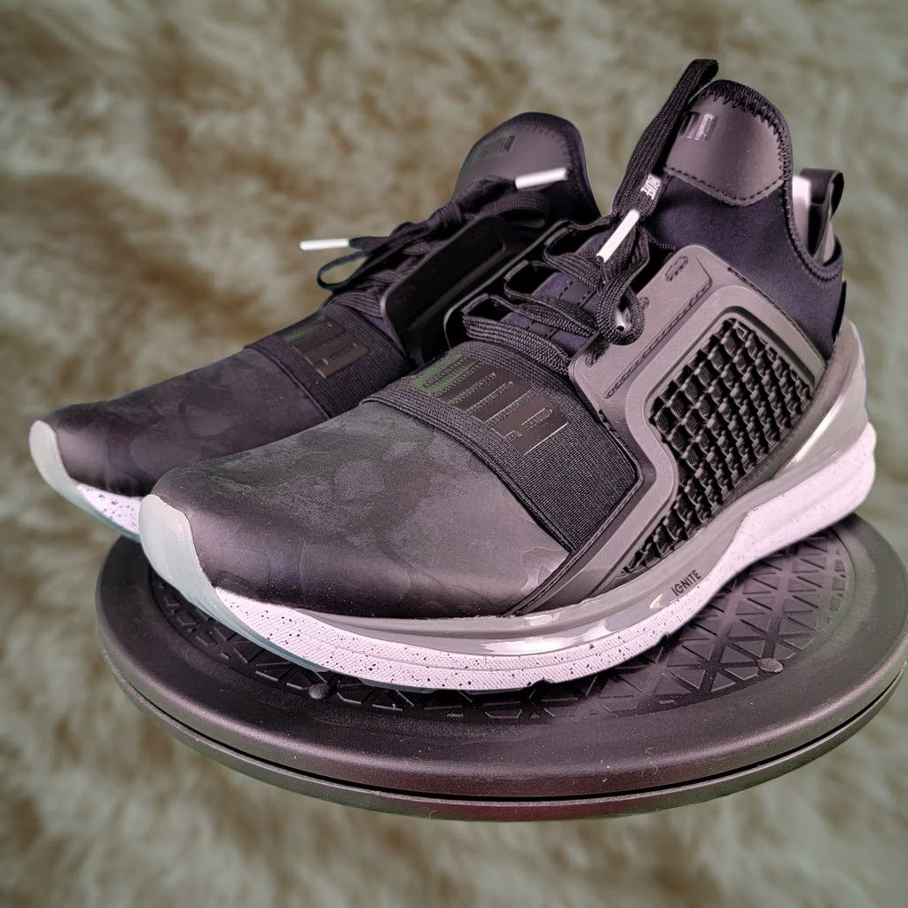 Hussein Chalayan SS12 Puma Hussein Chalayan Urban Swift molten