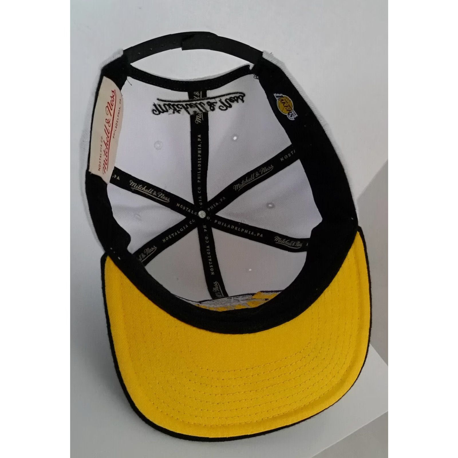 Reebok Vintage LA Lakers Basketball Adjustable Reebok Hat User: Vintage LA Lakers Basketball Adjustable Reebok Hat Size ONE SIZE - 3 Thumbnail