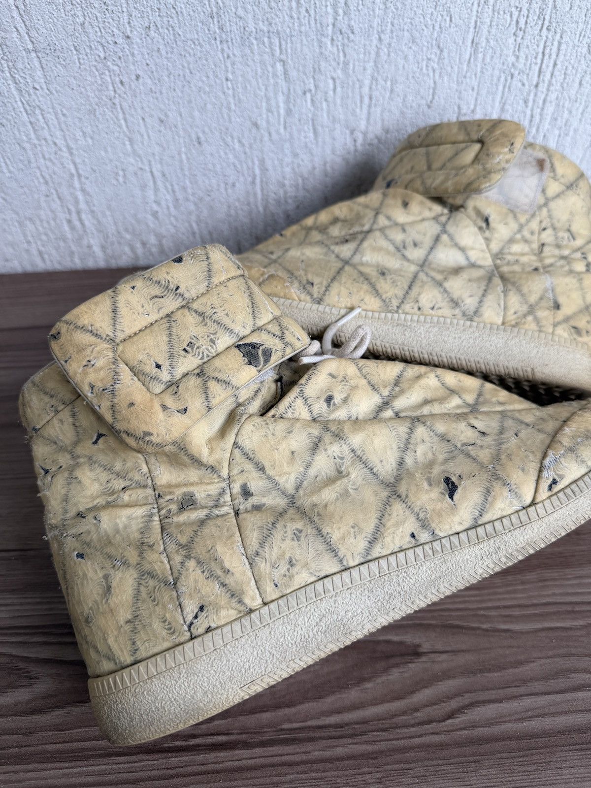 Maison Margiela 😮‍💨🔥Rare future trainers Size US 9 / EU 42 - 14 Thumbnail