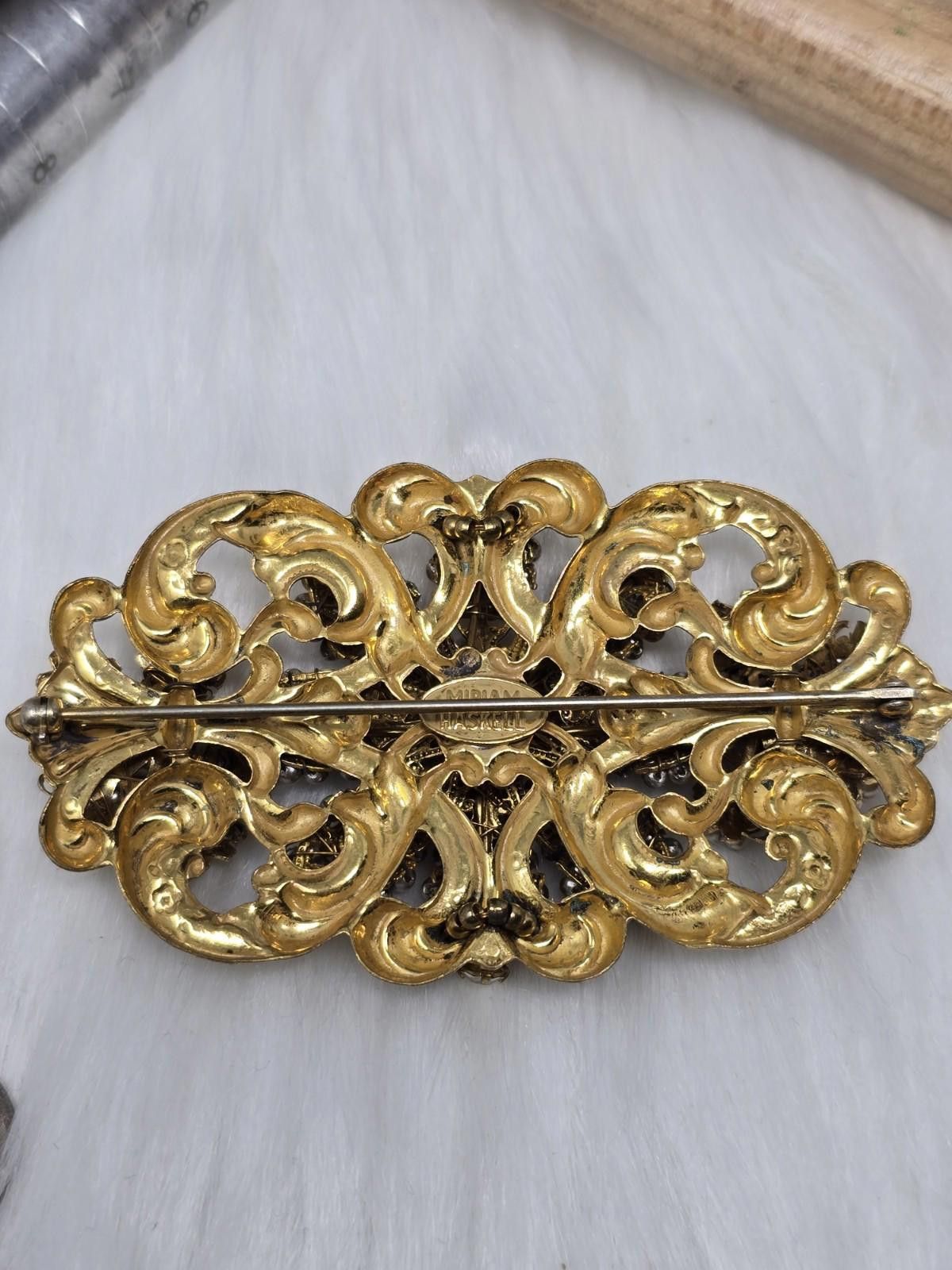 Other Miriam Haskell Pearl Rhinestone Filigree Brooch Size ONE SIZE - 9 Thumbnail
