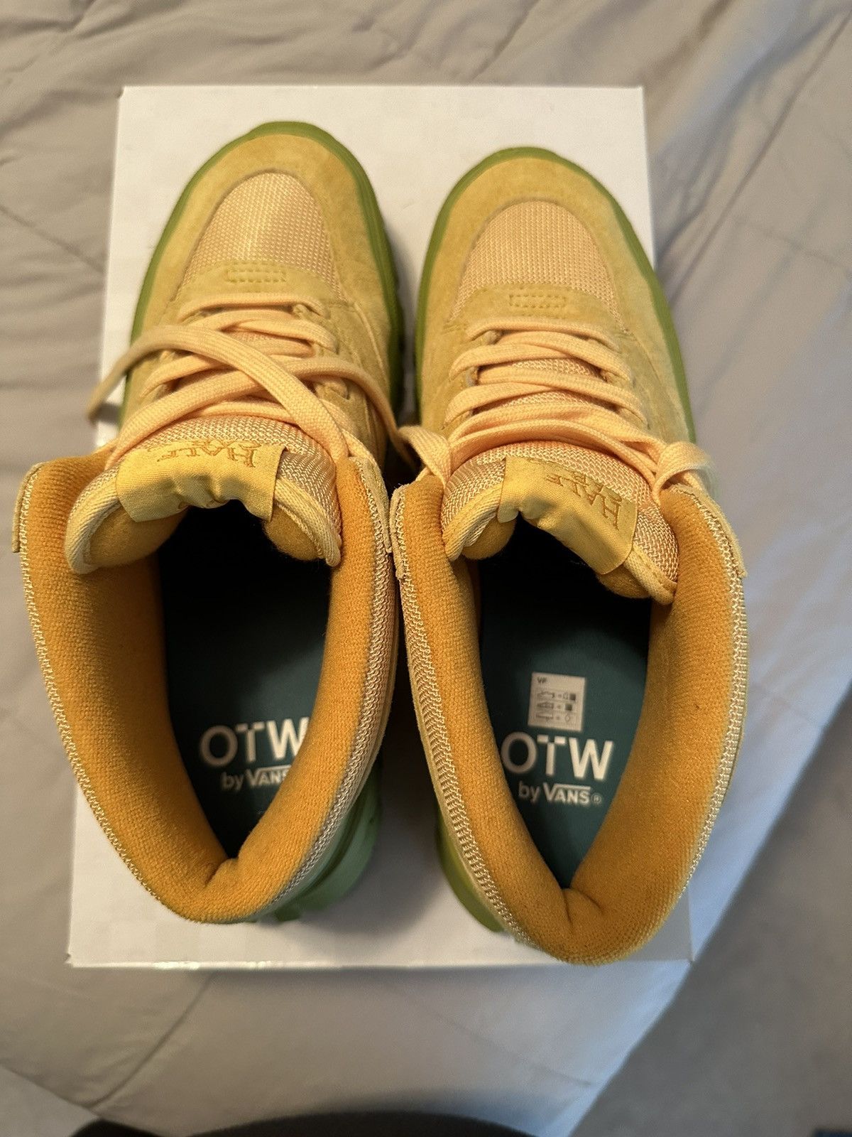 新品 OTW by VANS HALF CAB VIBRAM イエロー 26.5 OTW Half Cab 33 Trail Vibram in Sunburst Yellow / Green | Vans