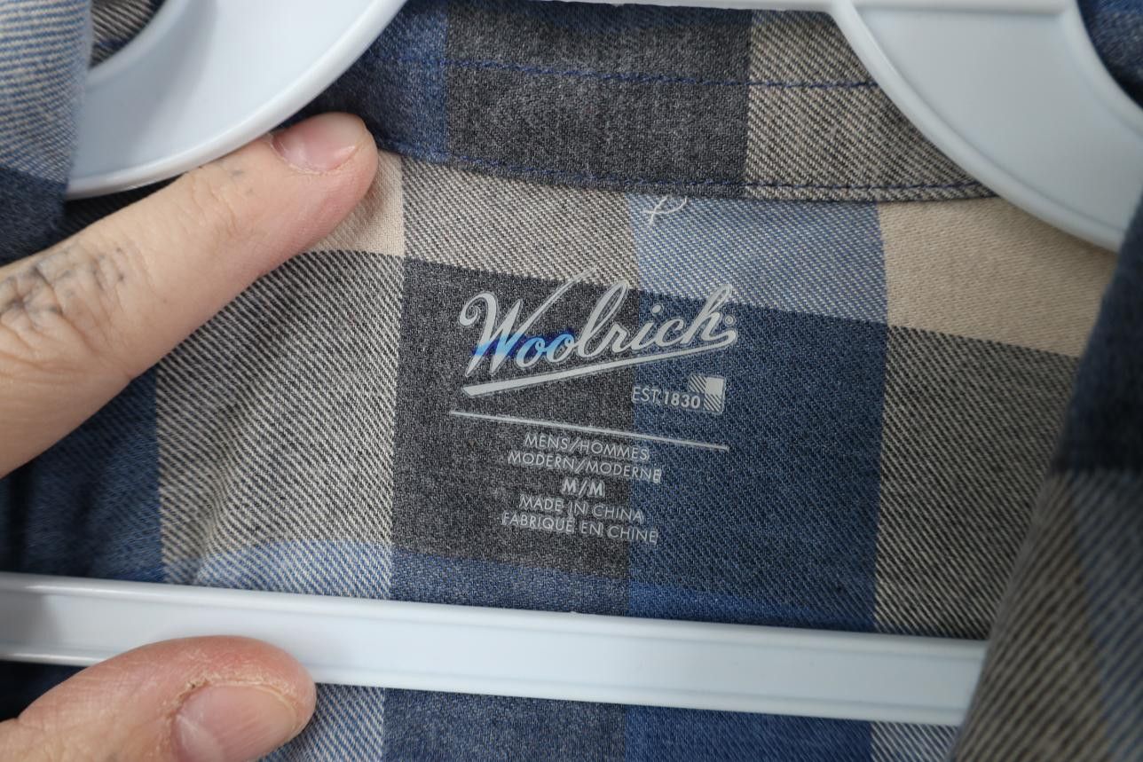 Woolrich Woolen Mills Vintage Y2K Woolrich Collared Button Shirt Blue Plaid Size US M / EU 48-50 / 2 - 6 Thumbnail