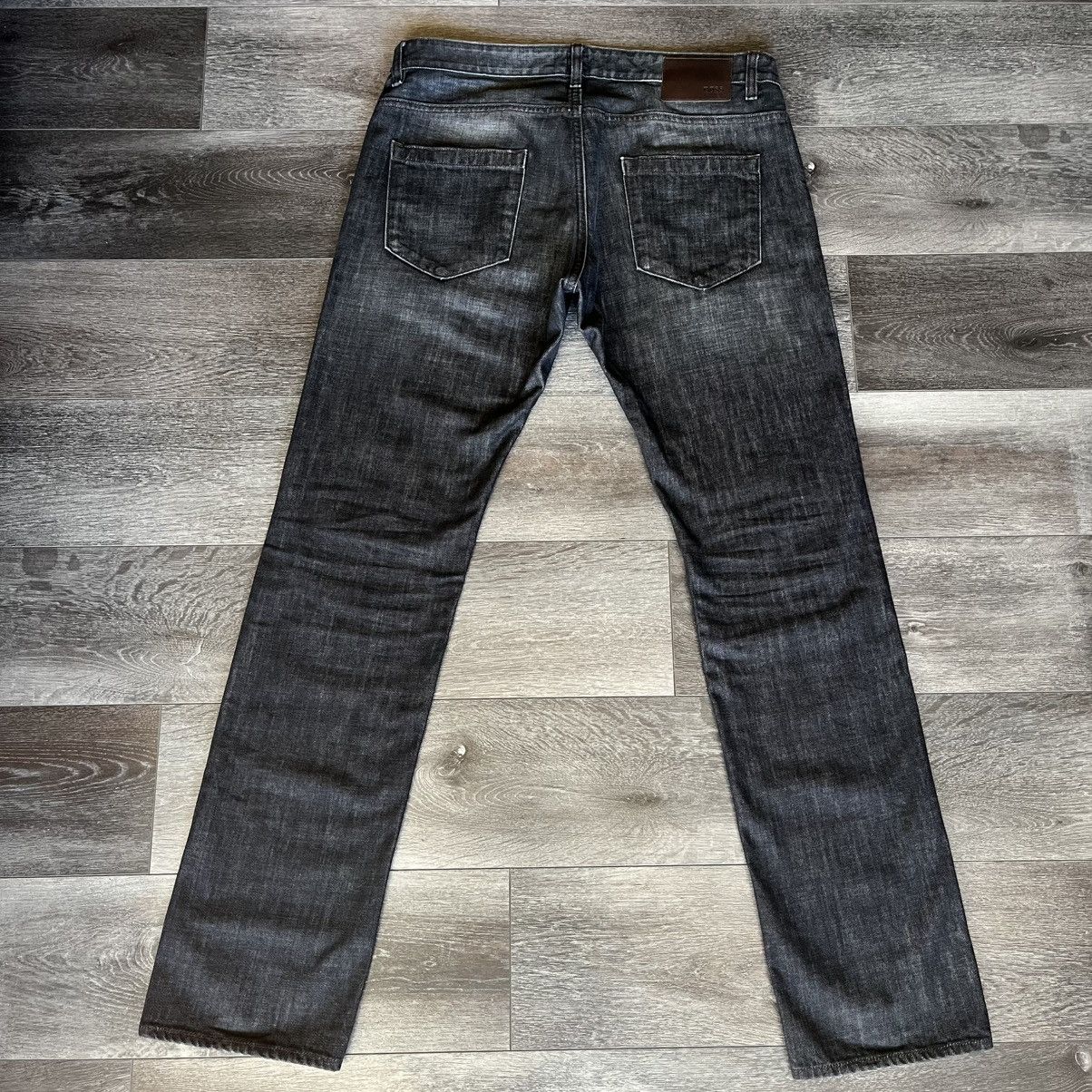 Hugo Boss × Vintage Hugo Boss Delaware Slim Fit Washed Black Denim Jeans 34x32 Size US 34 / EU 50 - 1 Thumbnail