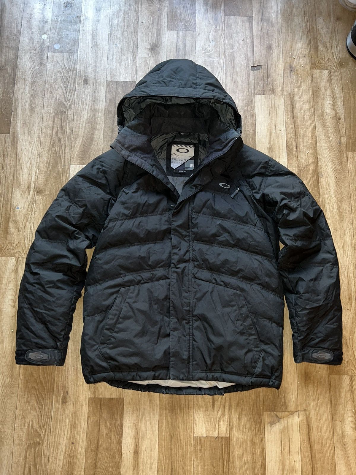 image of Oakley Hydro Fuel Vintage Down Puffer Jacket Gorpcore in Black, Men's (Size Medium)