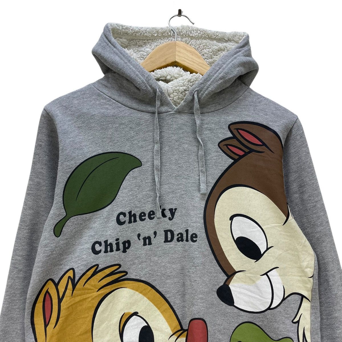 Disney 💥Vintage Chip And Dale Over Print Hooded Pullover Size US M / EU 48-50 / 2 - 3 Thumbnail