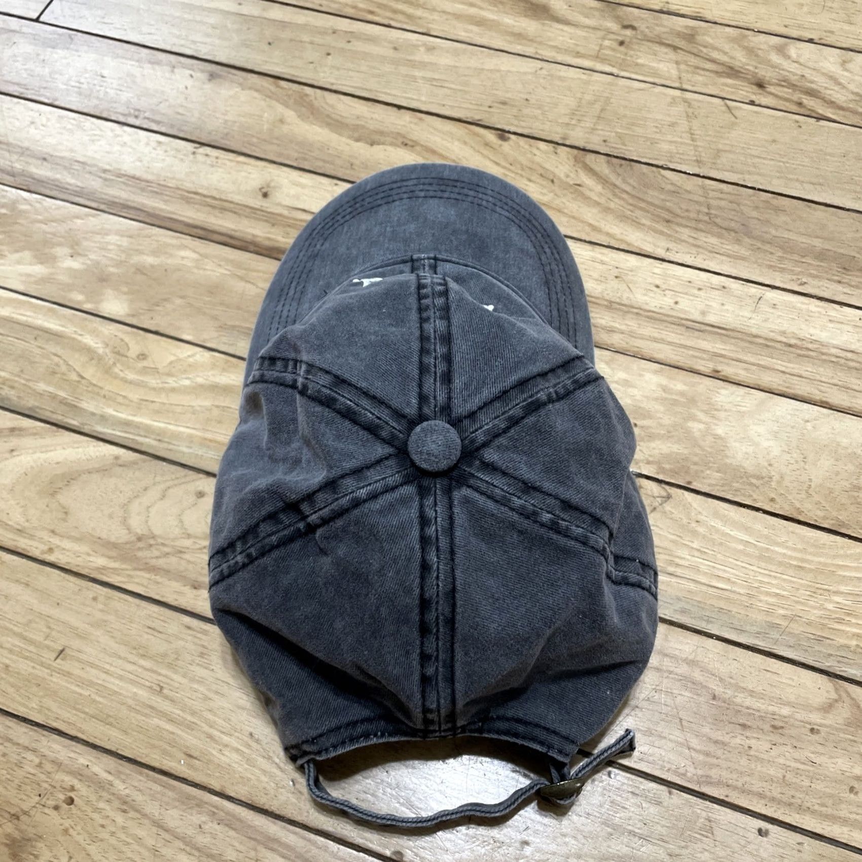 Vintage be kind. Adjustable Clasp Hat Gray Light Twill Baseball Cap Streetwear Gym Yoga Hat Women's Baseball Cap Twill Gray Adjustable Clasp Be kind. Size ONE SIZE - 4 Thumbnail