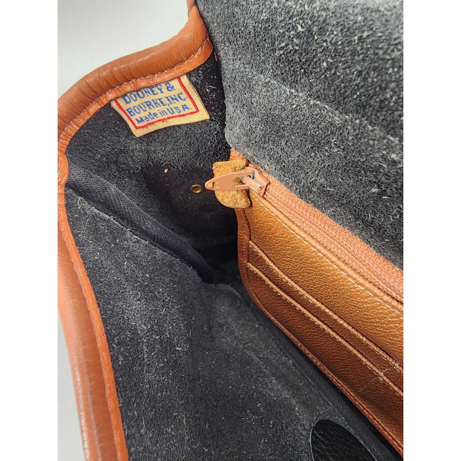 Dooney & Bourke Vintage Dooney & Bourke Black All Weather Leather Handle Bag Size ONE SIZE - 10 Thumbnail