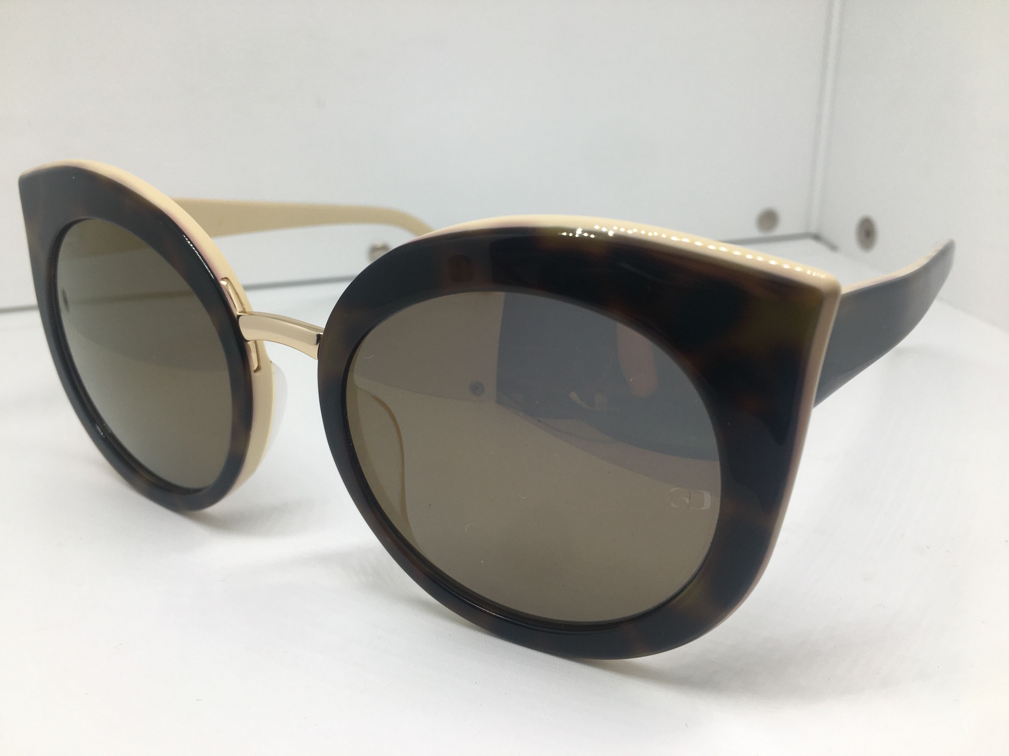 Other Great Dreamer Nurse Oversize Sunglasses Frame Diva Size ONE SIZE - 4 Thumbnail