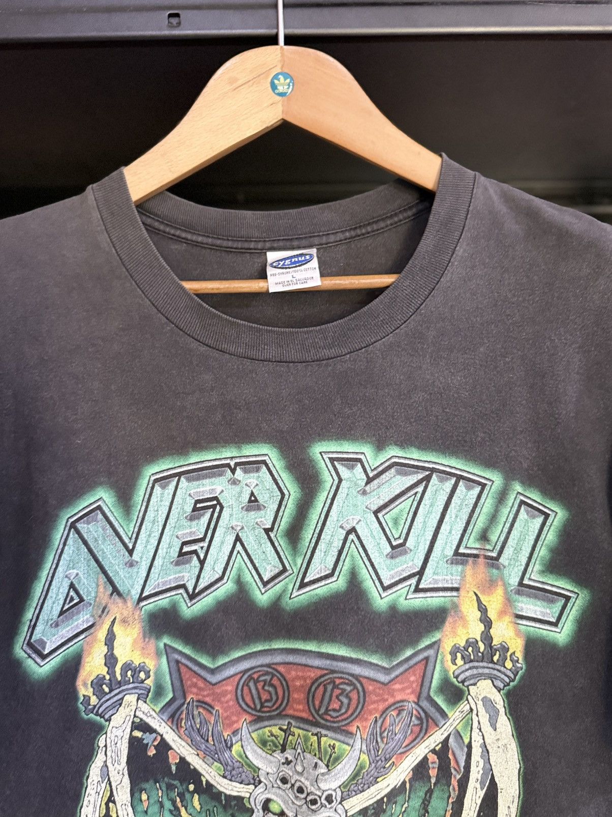 Band Tees Thrashed Vintage Overkill American Thrash Metal Sun Faded T Size US L / EU 52-54 / 3 - 5 Thumbnail