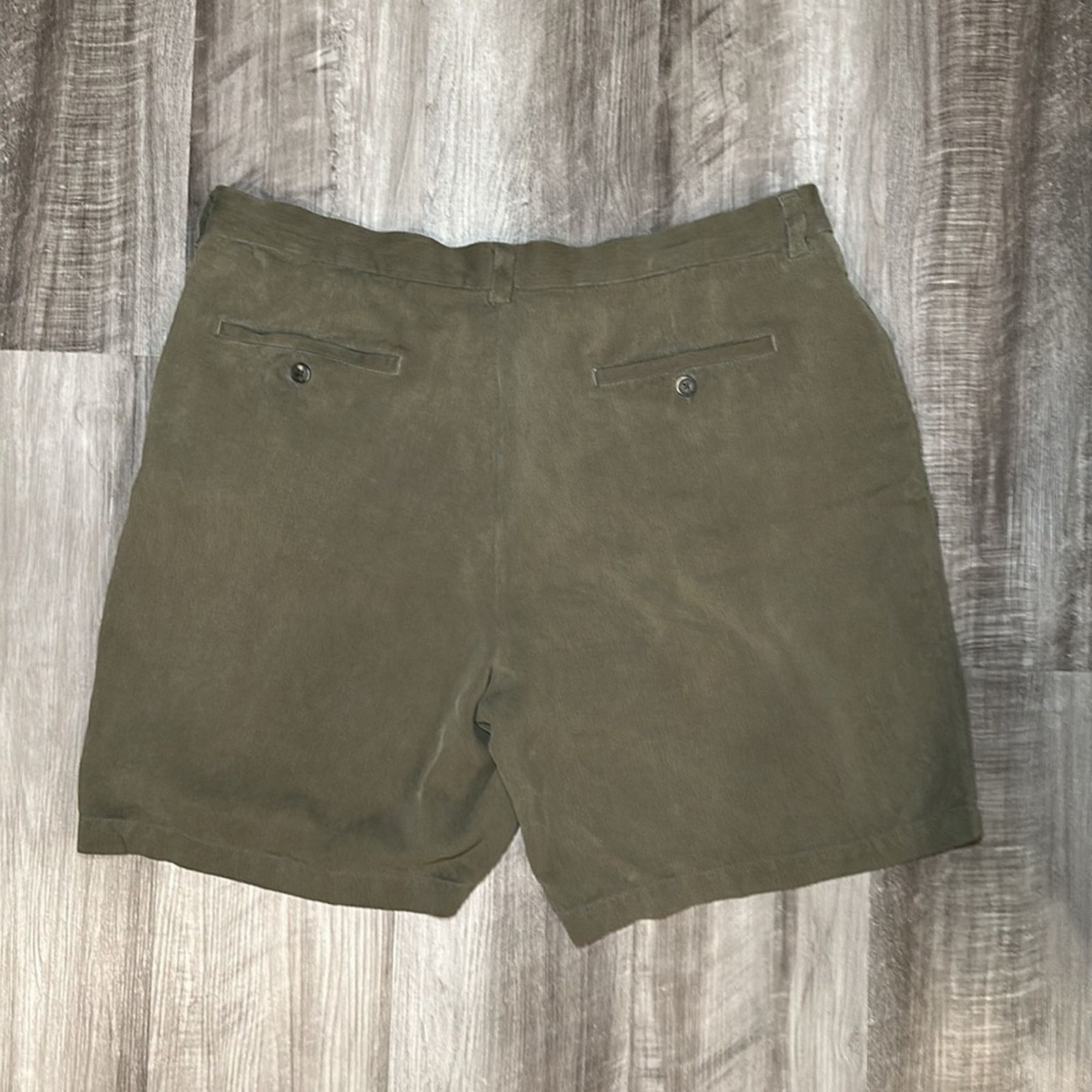 Tommy Bahama Tommy Bahama Silk Pleated Shorts - 40 Size US 40 / EU 56 - 2 Thumbnail