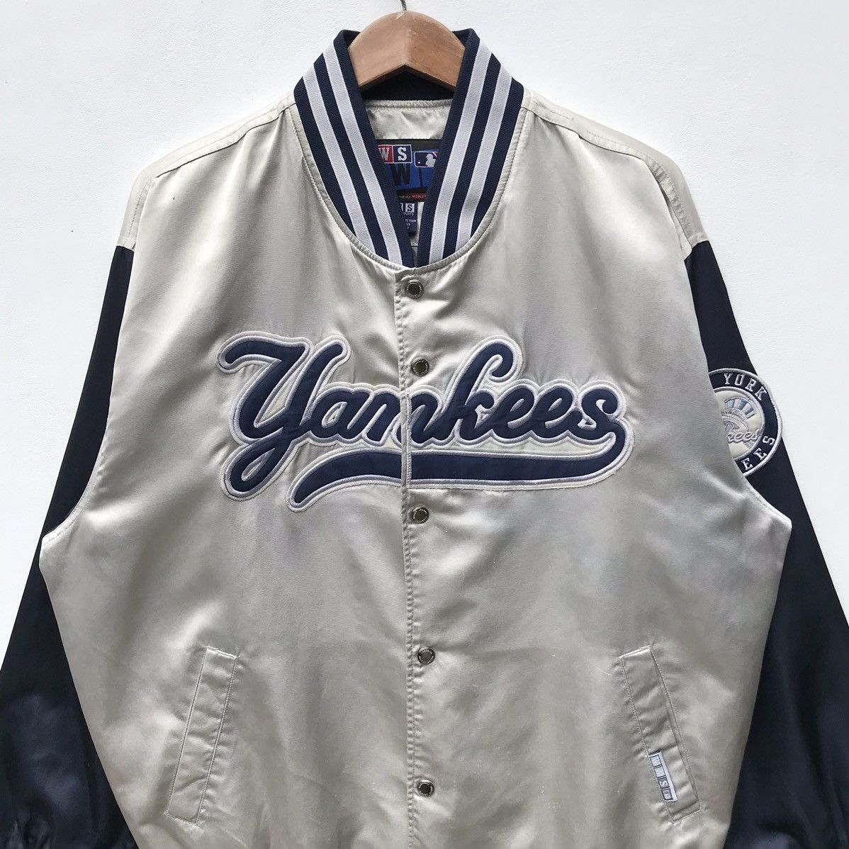 MLB Vintage New York Yankees MLB Varsity Jacket WWS Size US L / EU 52-54 / 3 - 11 Thumbnail