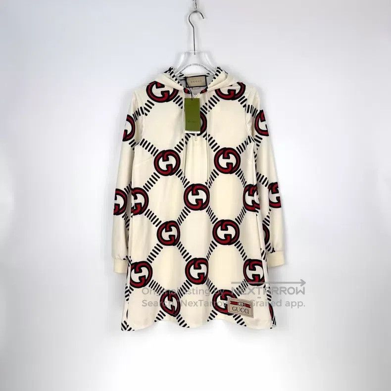 Gucci Gucci Beige full logo zipper jacket Size S / US 4 / IT 40 - 3 Thumbnail