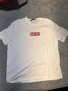 Supreme lv best sale box logo