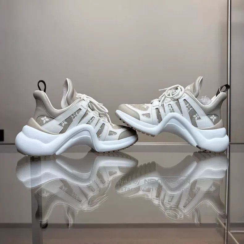 Louis Vuitton Louis Vuitton Archlight cream presbyopic full print dad sh Size US 5.5 / EU 38 - 6 Thumbnail