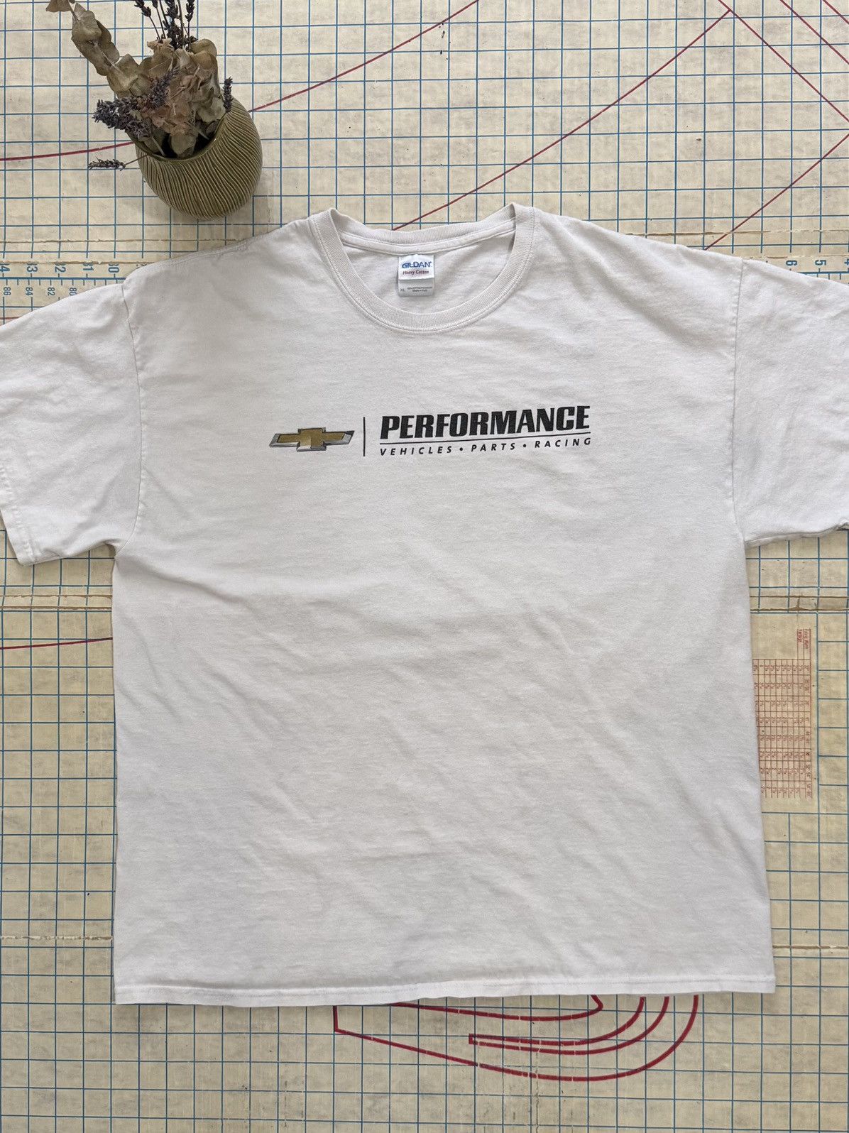 Vintage Chevy Performance Parts Racing Corvette Graphic Tee XL Mens Size US XL / EU 56 / 4 - 6 Thumbnail