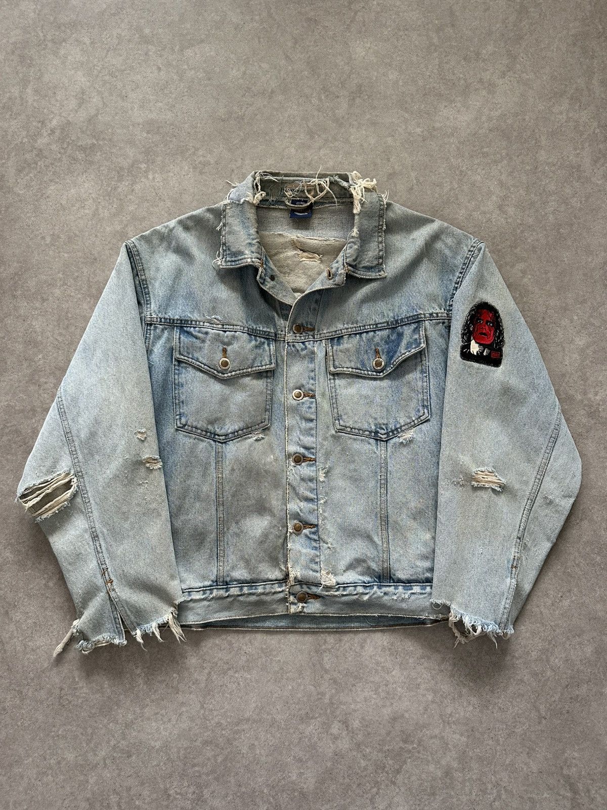 Vintage Vintage Sting Denim Jacket Thrashed Distressed Unique Rare Size US L / EU 52-54 / 3 - 1 Thumbnail