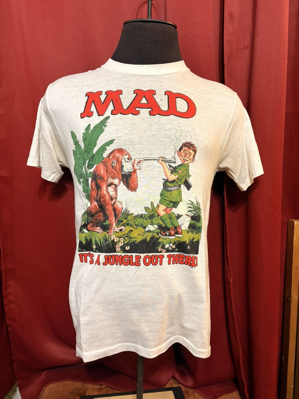 Vintage Vintage MAD Magazine Tshirt It’s Like A Jungle Comic Grail Size US L / EU 52-54 / 3 - 1 Thumbnail