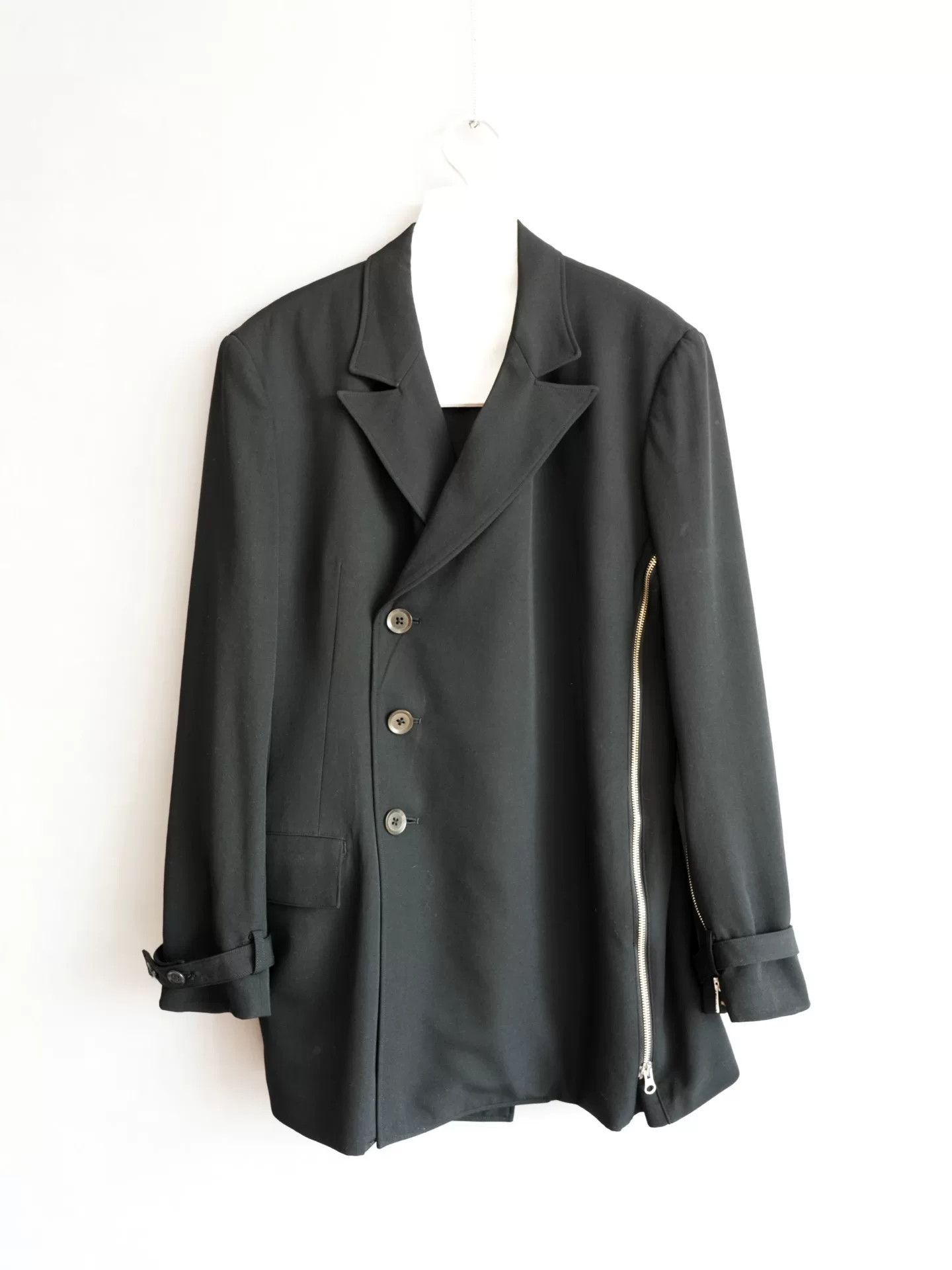 Yohji Yamamoto Yohji Yamamoto Zip Handcuff Jacket Size US L / EU 52-54 / 3 - 1 Thumbnail