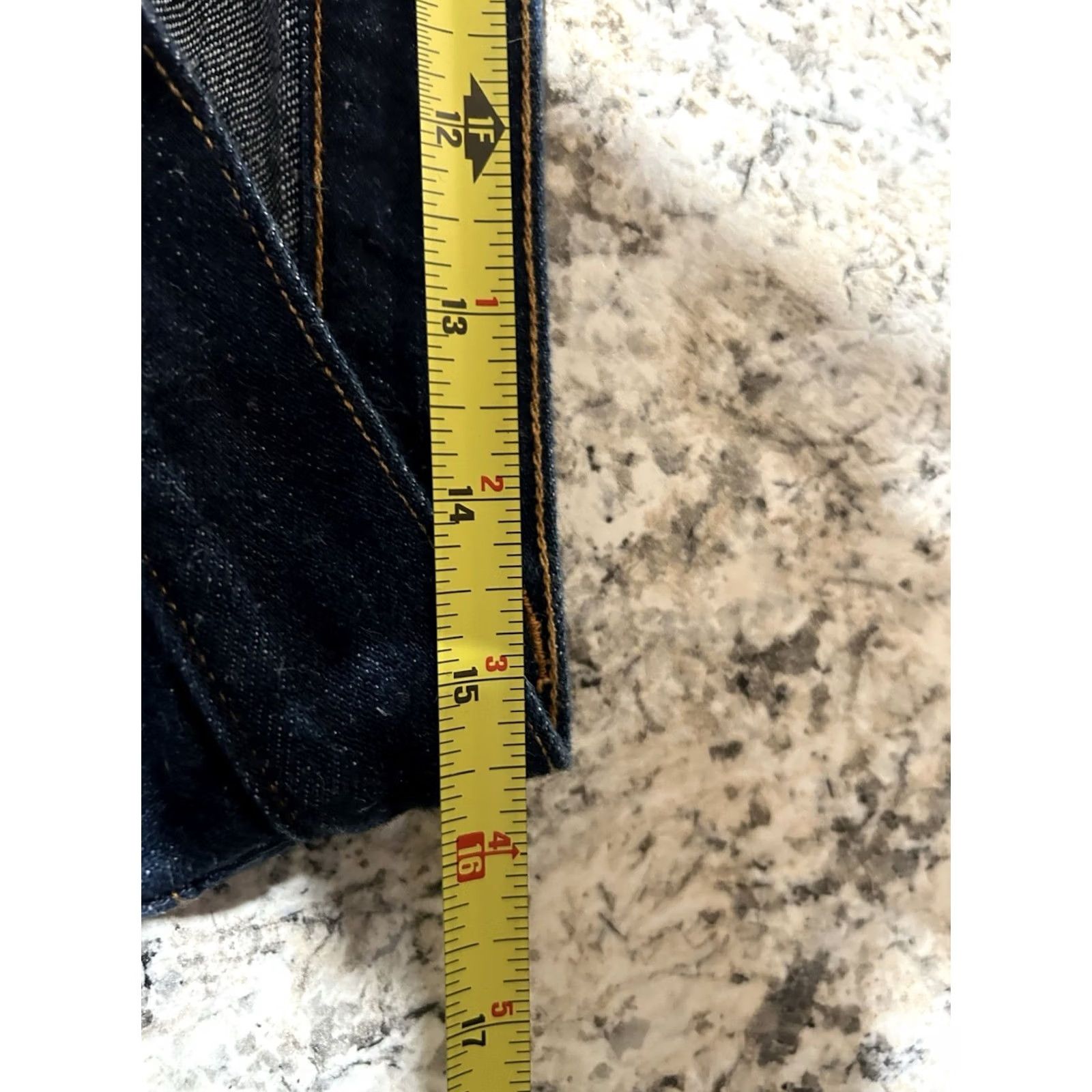 Taylor Stitch Taylor Stitch The Slim Jean Mid Wash Organic Selvedge Men’s 31 Jeans Slim Dark Blue 5-Pocket Mens Size US 31 - 8 Thumbnail