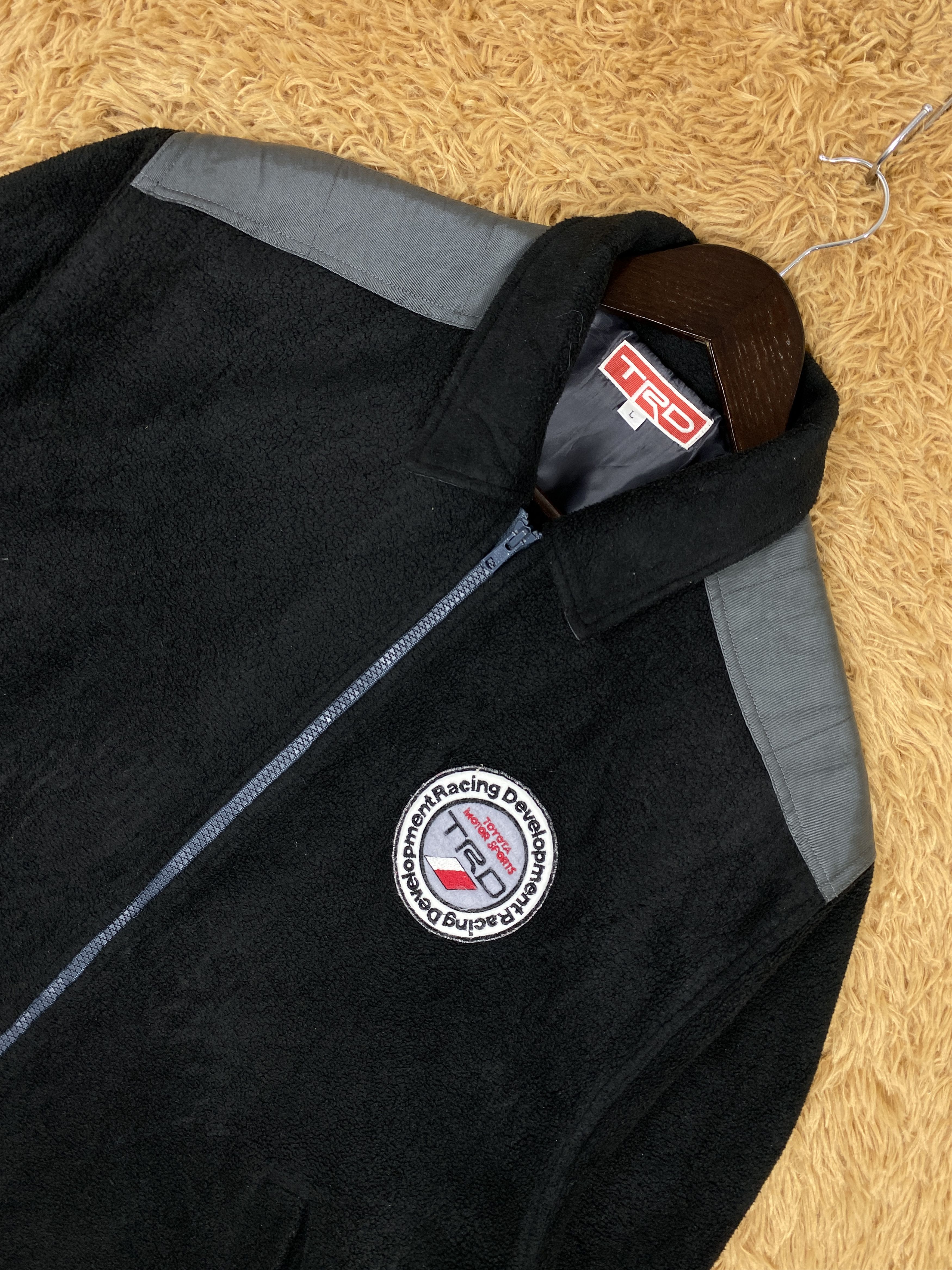 Japanese Brand Vintage Toyota Racing Development Motor Sports Jacket J2337 Size US L / EU 52-54 / 3 - 2 Thumbnail