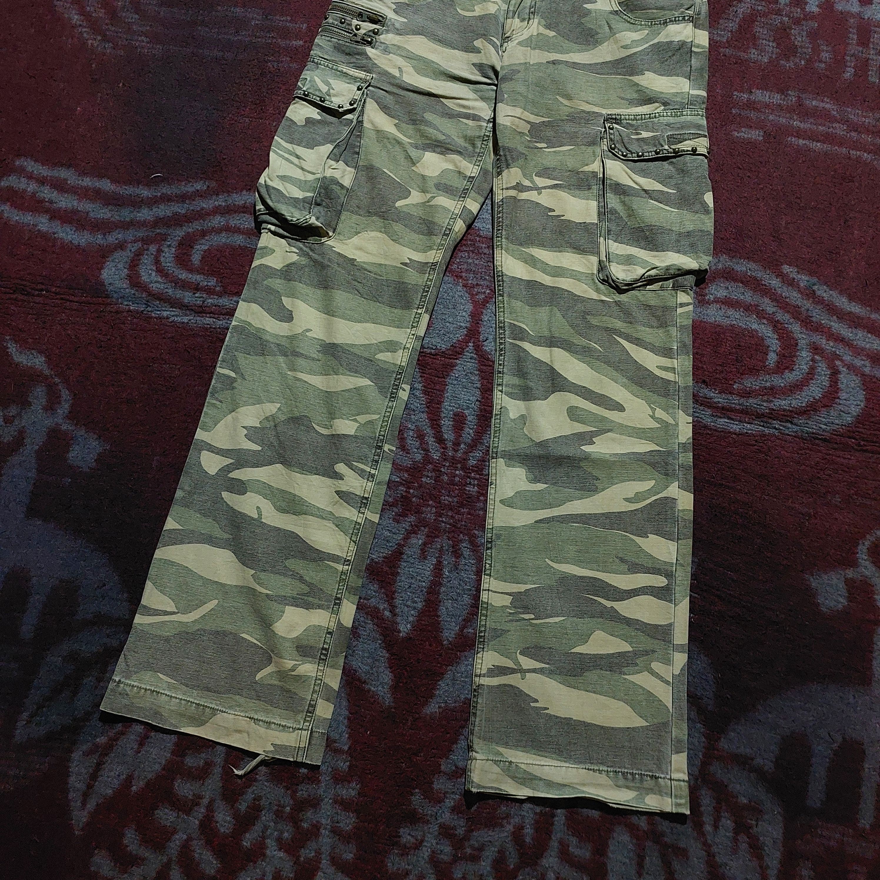 In The Attic 🔥rare In the attic camo double waist flare cargo pants Size US 32 / EU 48 - 3 Thumbnail