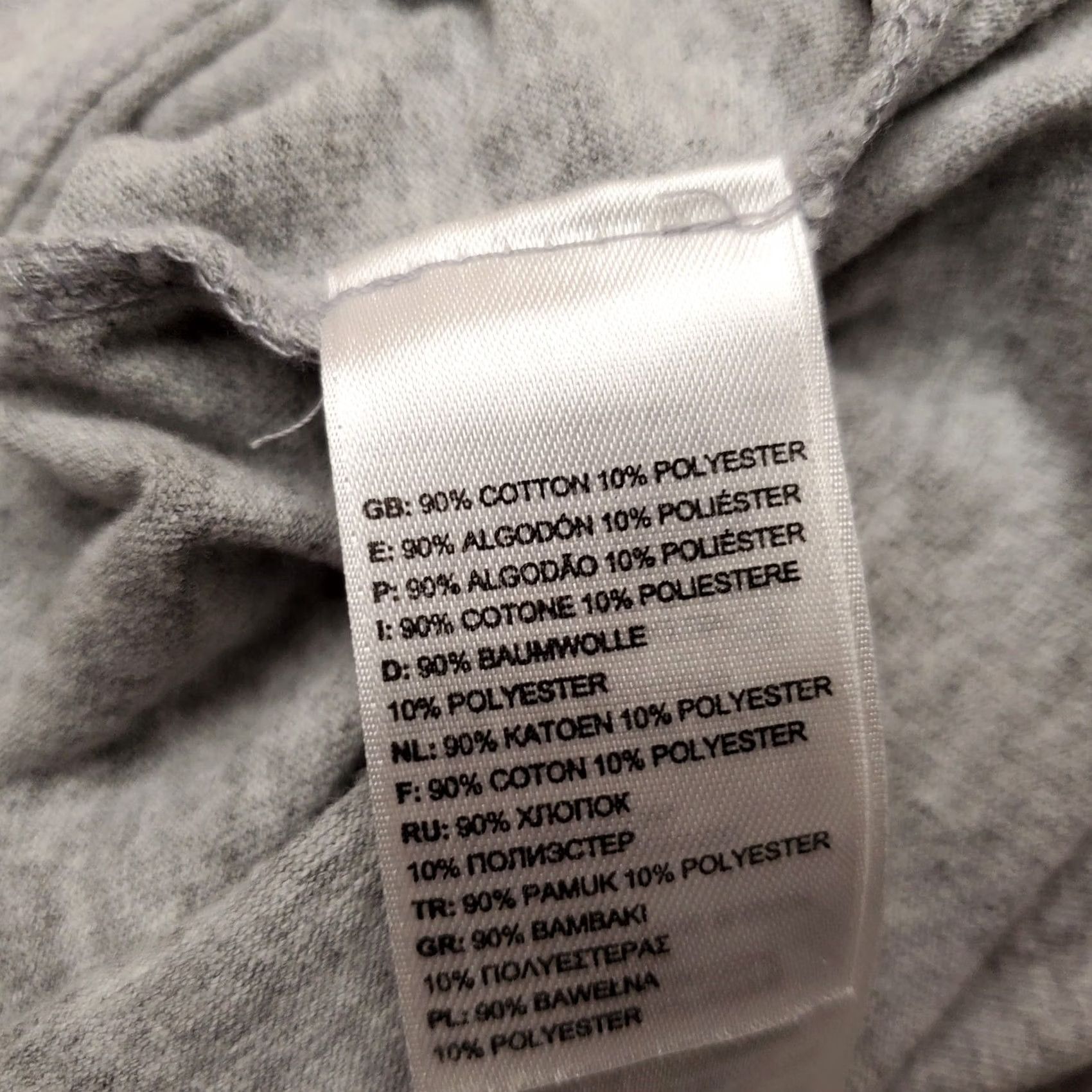 The North Face The North Face Shirt Womens L Gray V-Neck Short Sleeve Tee Outdoors Merchandise Womens L Gray V-Neck T-Shirt Outdoors Size L / US 10 / IT 46 - 5 Thumbnail