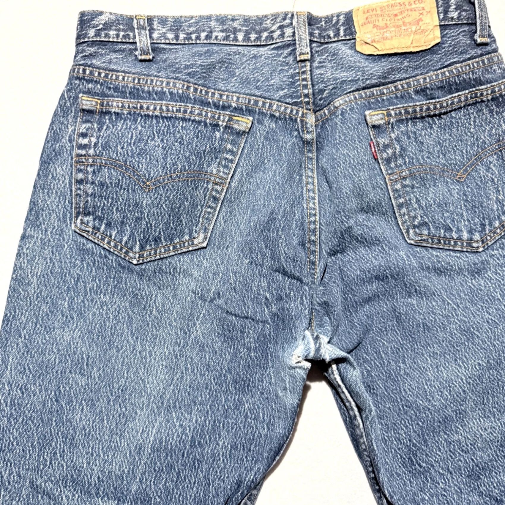 Levi's Levi's Jeans Men Blue Denim Classic Straight 34X30 USA Made 5-Pocket Logo Button Zip - Flaws Size US 34 / EU 50 - 7 Thumbnail