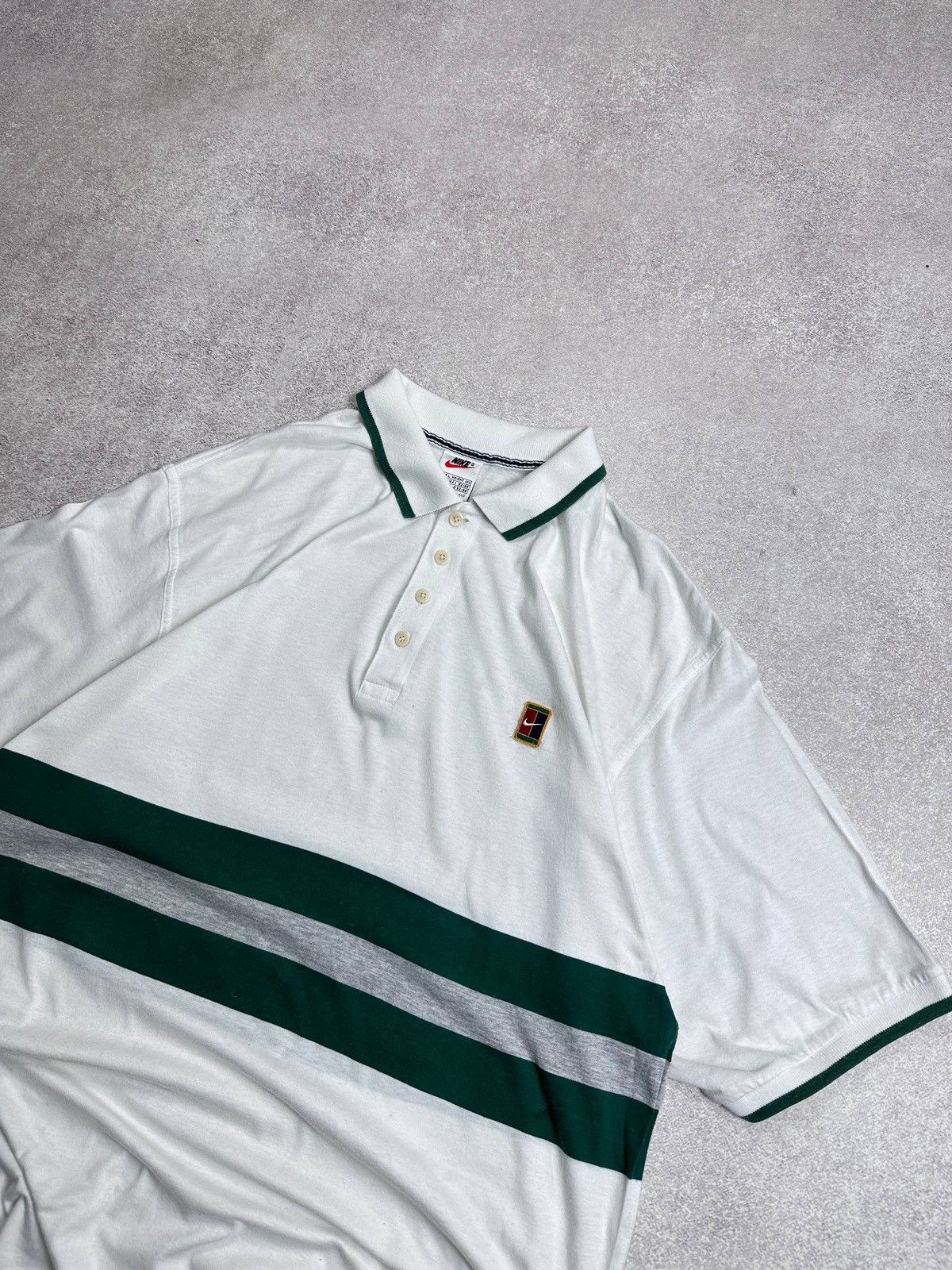 Nike Vintage Nike Court Andre Agassi Y2K Tennis Polo Shirt L Size US L / EU 52-54 / 3 - 2 Thumbnail