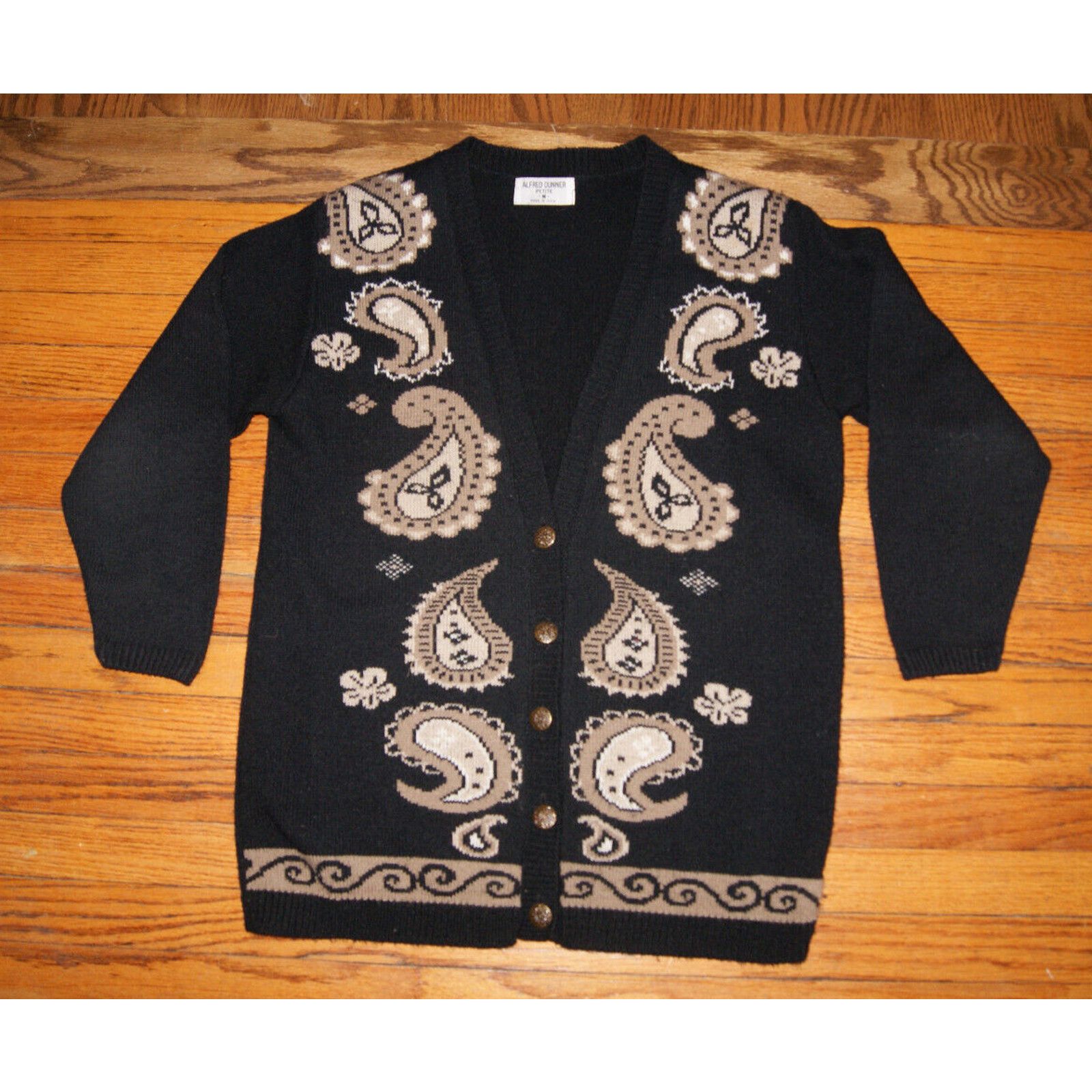 Other VTG Alfred Dunner Petite Women's M Cardigan Sweater USA Size M / US 6-8 / IT 42-44 - 1 Thumbnail