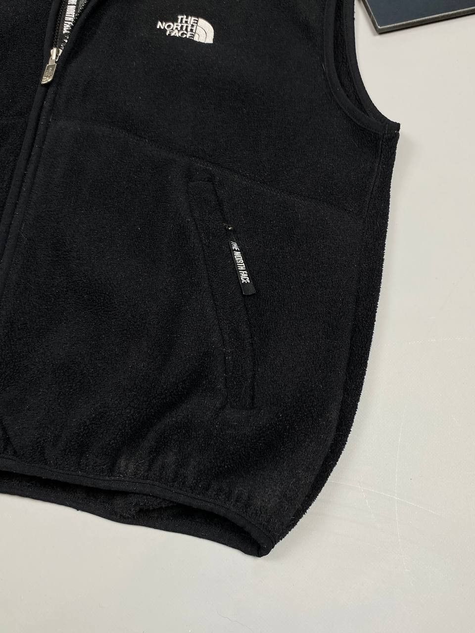 The North Face Vintage 90s North Face Vest Fleece Sleeveless Jacket Black Size US M / EU 48-50 / 2 - 10 Thumbnail
