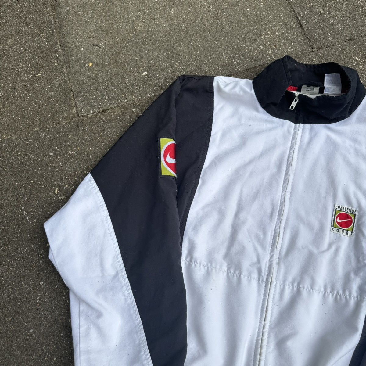 Nike Vintage Nike Challenge Court Jacket Andre Agassi Windbreaker Size US L / EU 52-54 / 3 - 7 Thumbnail