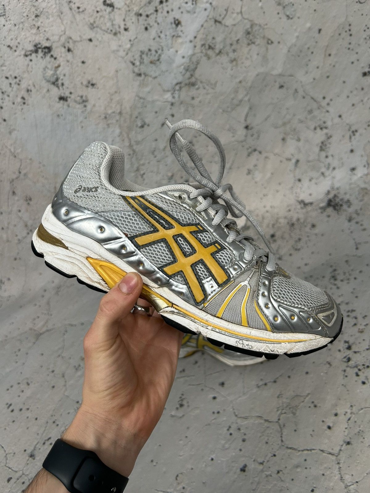 Asics Vintage Asics Silver Sneakers Retro 90s Sport Archive Size US 7.5 / EU 40-41 - 1 Thumbnail