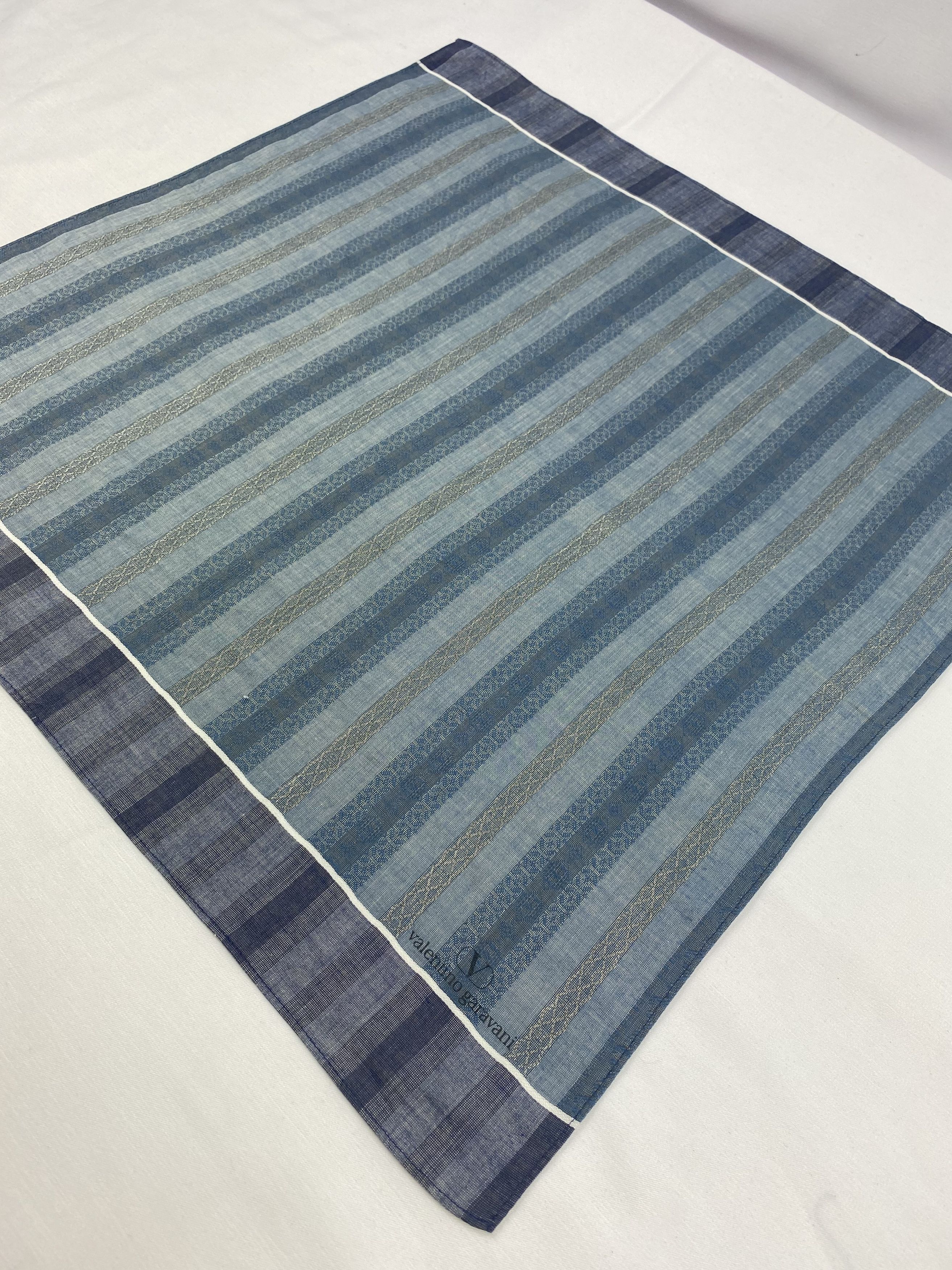 Valentino Valentino Garavani Handkerchief / Bandana / Neckerchief Size ONE SIZE - 4 Thumbnail