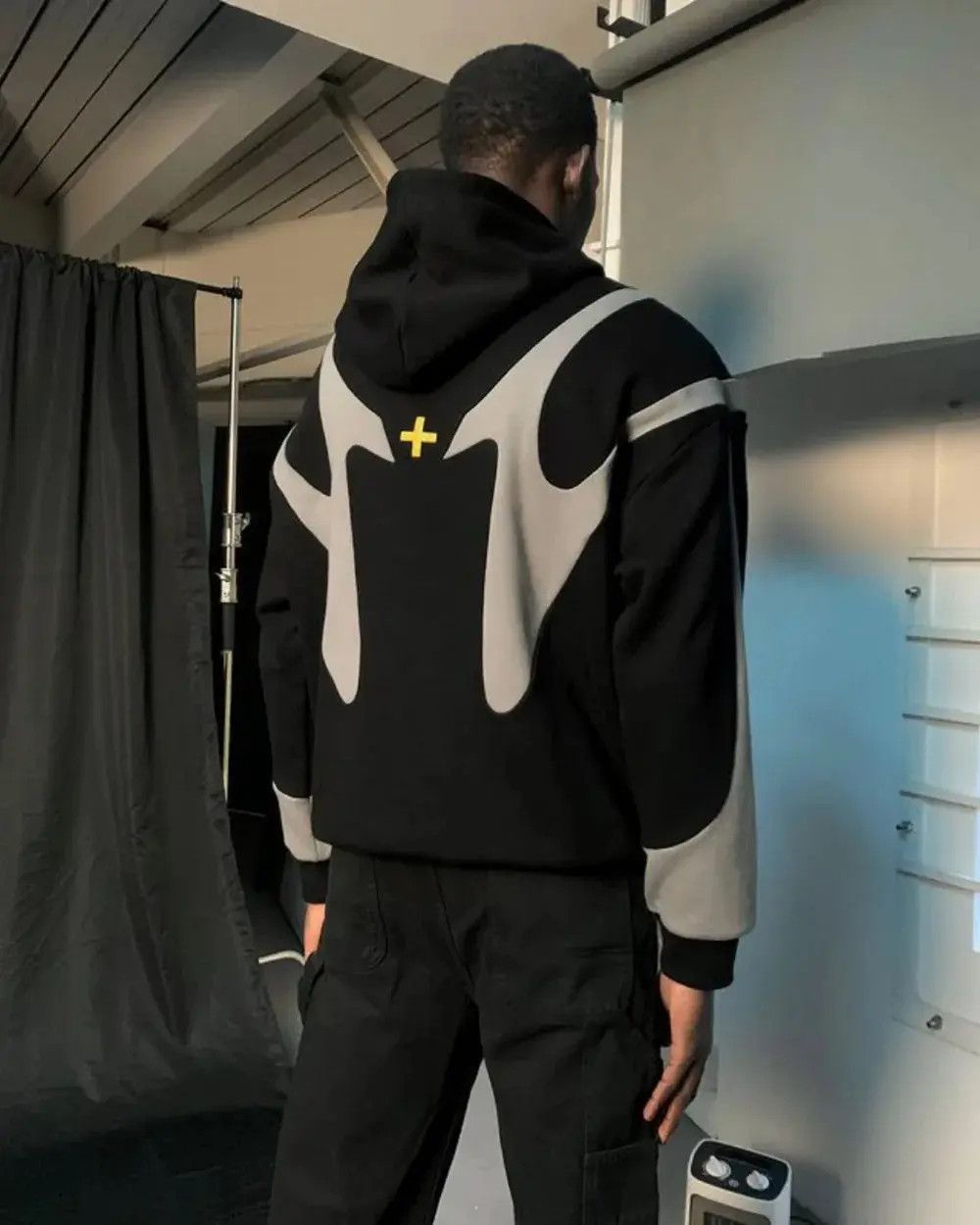 Japanese Brand Streetwear Zipper Hoodie Size US S / EU 44-46 / 1 - 2 Thumbnail