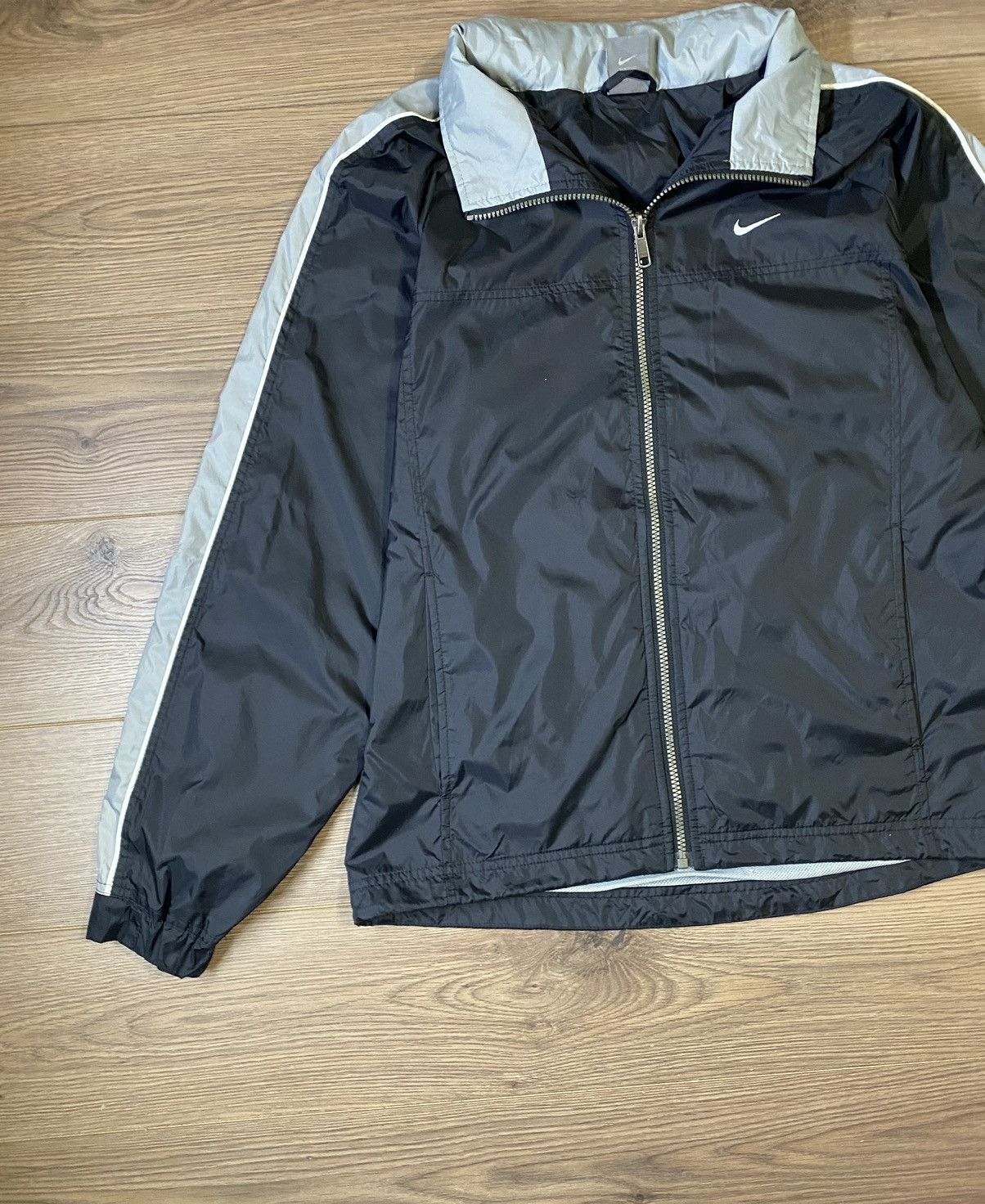 Nike × Vintage Vintage Nike Track Nylon Drill Light Jacket Black Size M Size US M / EU 48-50 / 2 - 2 Thumbnail