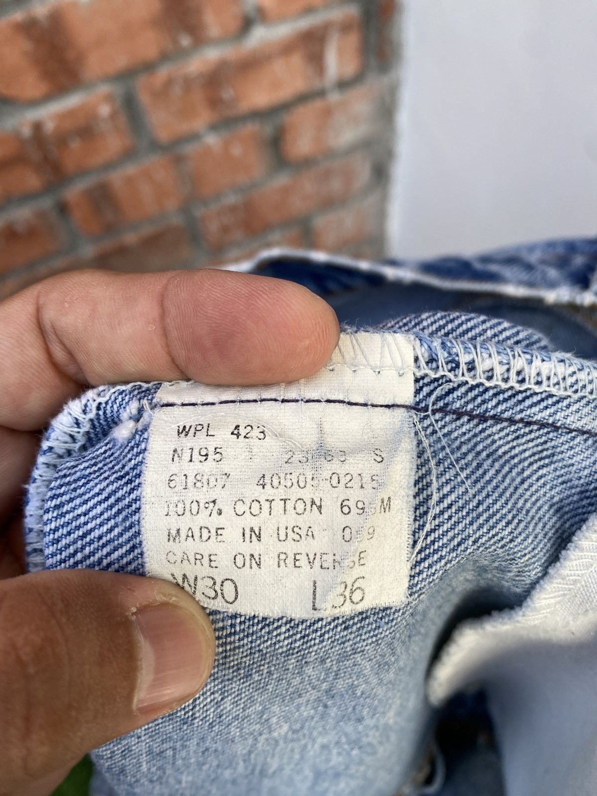 Levi's Vintage Clothing W30x34 Vintage levi's 505 distressed made in USA Size US 30 / EU 46 - 8 Thumbnail