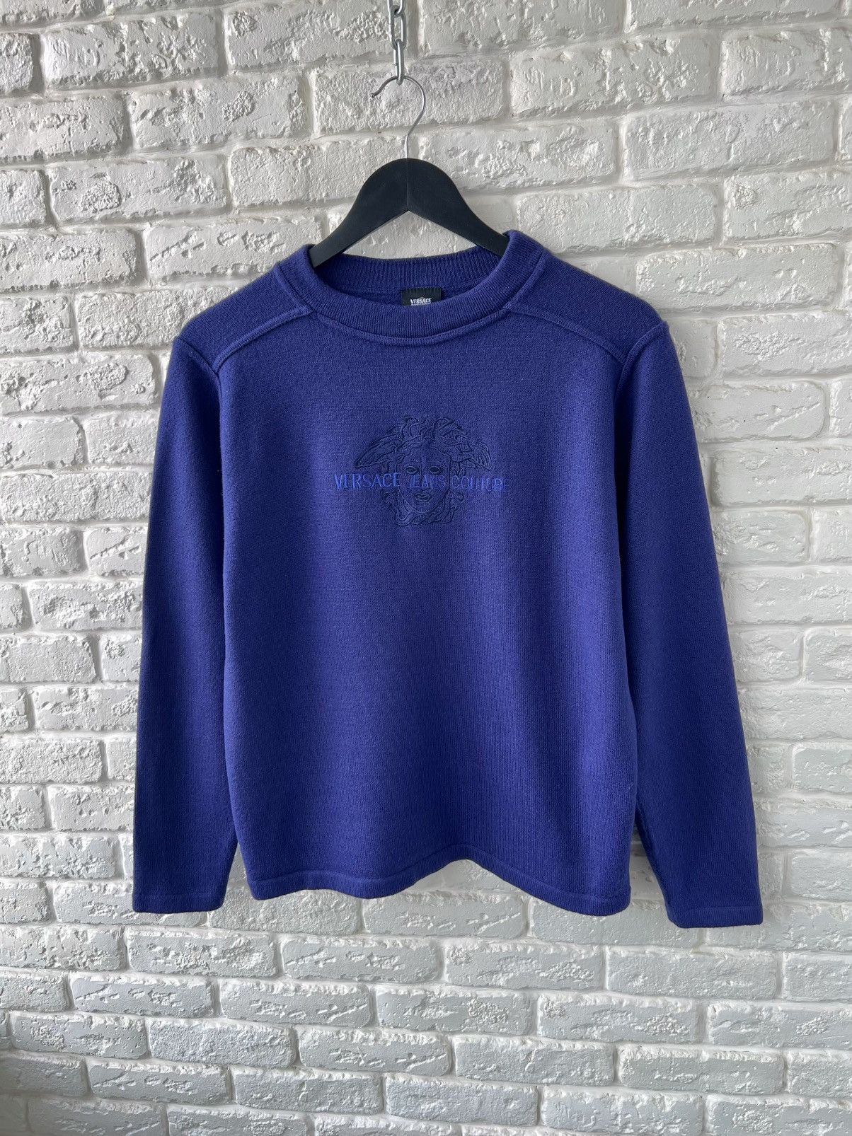 Versace Versace Vintage Big Medusa Logo Knit Sweater Size M / US 6-8 / IT 42-44 - 1 Thumbnail