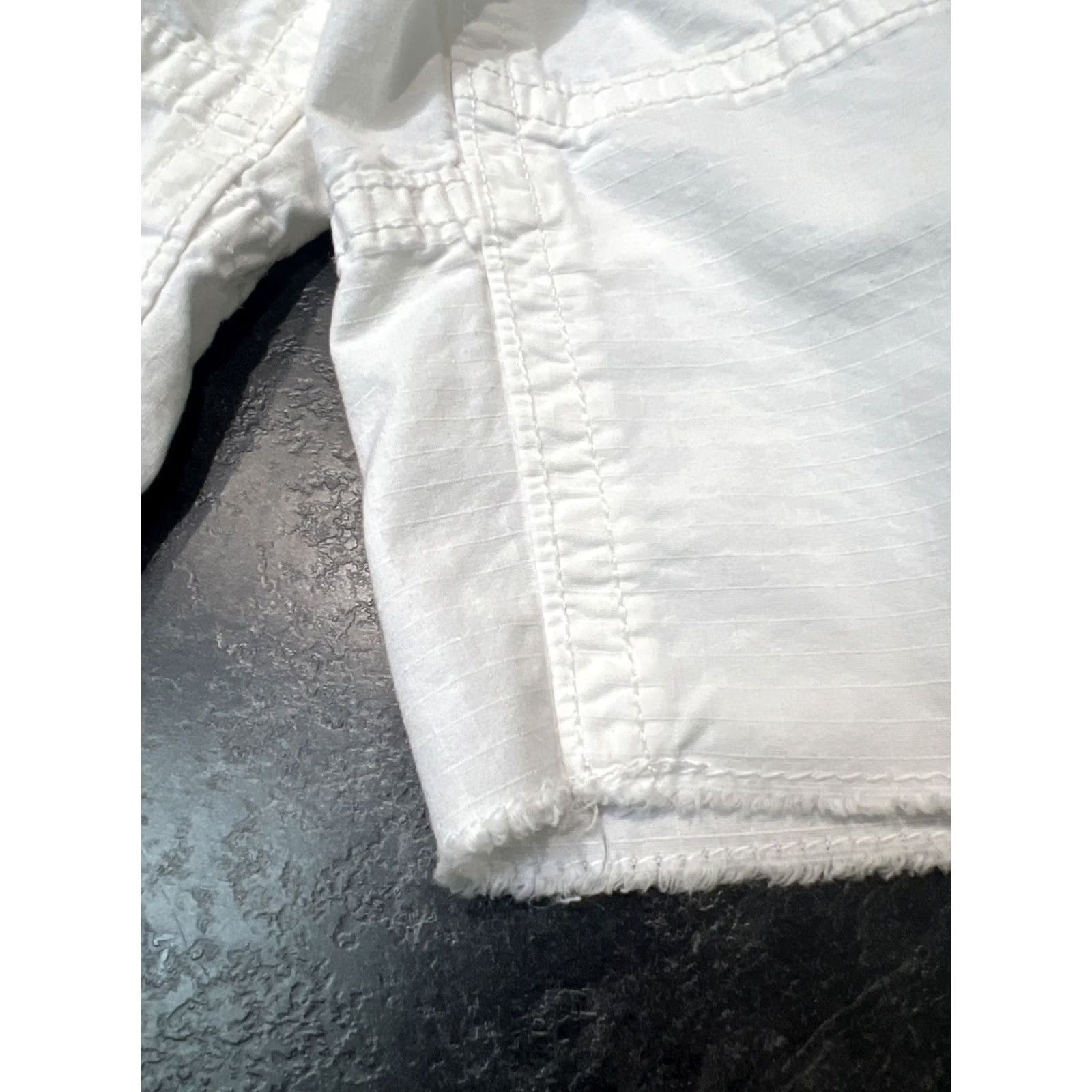 American Eagle Outfitters American Eagle Outfitters Classic Cargo Shorts Mens Size 30 White 10” Inseam Size US 30 / EU 46 - 5 Thumbnail
