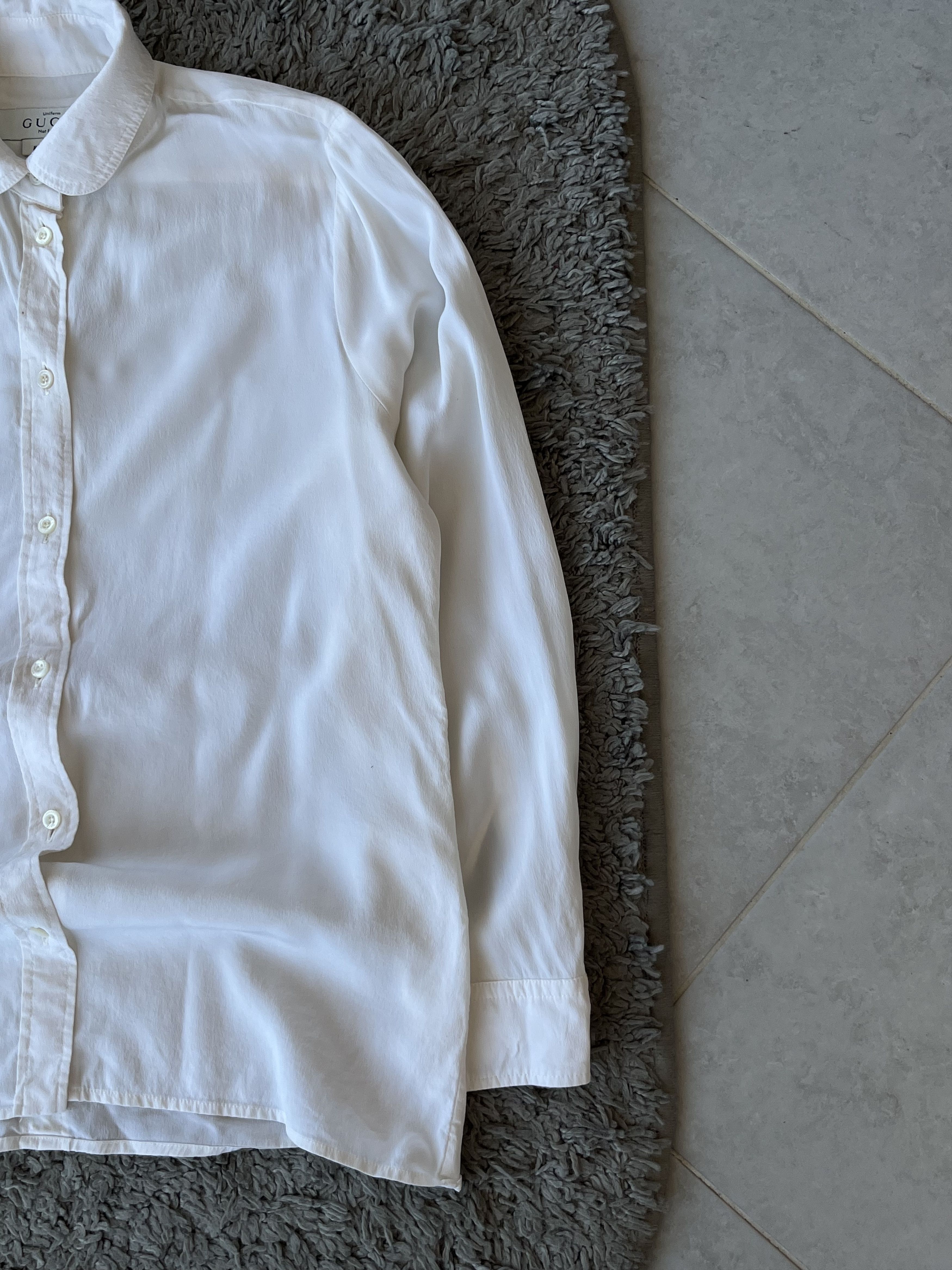 Gucci GUCCI Basic Shirt MADE IN BULGARY 100% Silk White Color Size US S / EU 44-46 / 1 - 4 Thumbnail