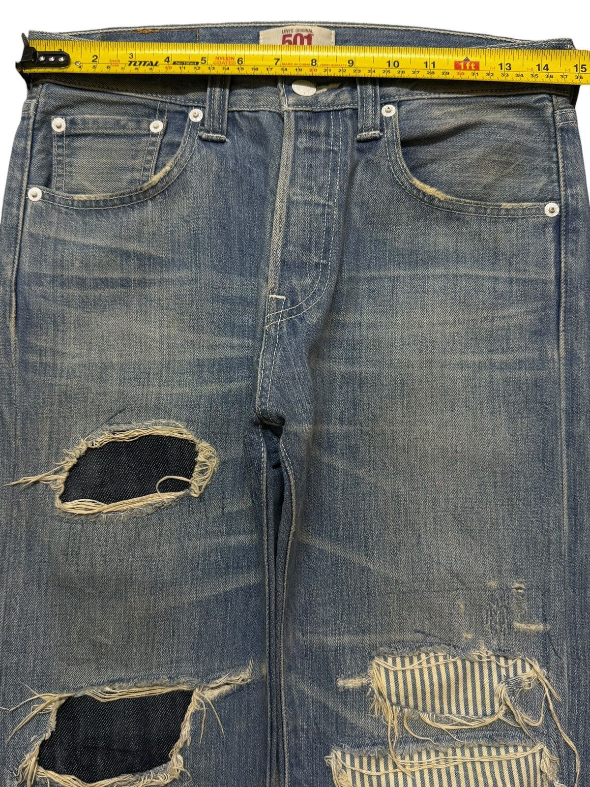 Levi's Vintage Levis 501 Blue Faded Distressed Patch Straight Leg Size US 29 - 9 Thumbnail