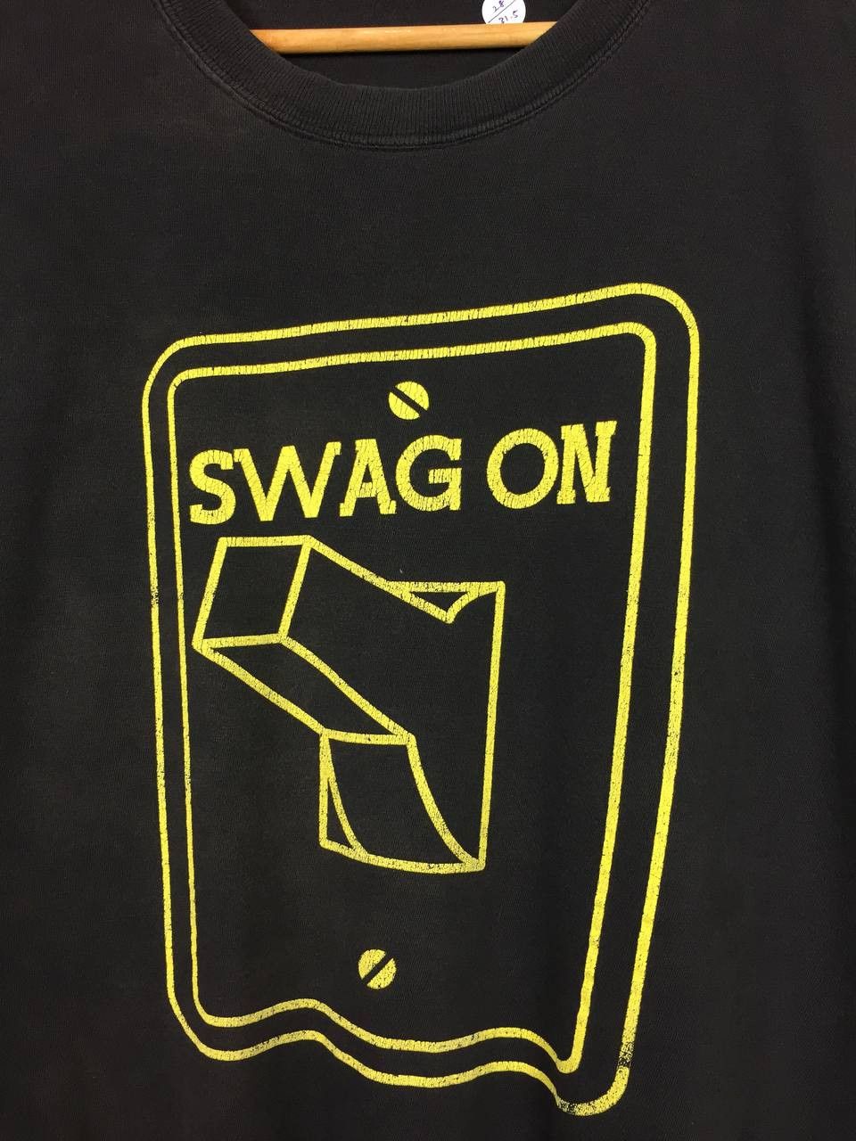 Vintage Distressed Swag On Big Logo Statement Quote Rock & Roll Tee Size US XXL / EU 58 / 5 - 3 Thumbnail