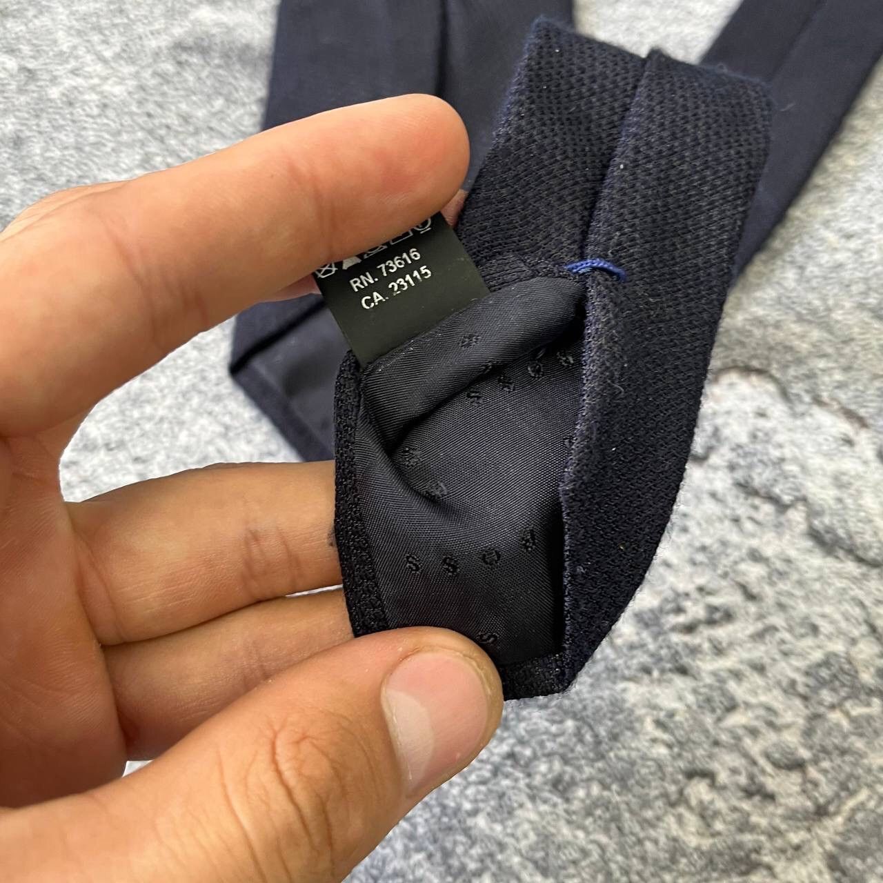Hugo Boss HUGO BOSS Men's Silk Tie Black And Ivory Striped Pattern Size ONE SIZE - 3 Thumbnail
