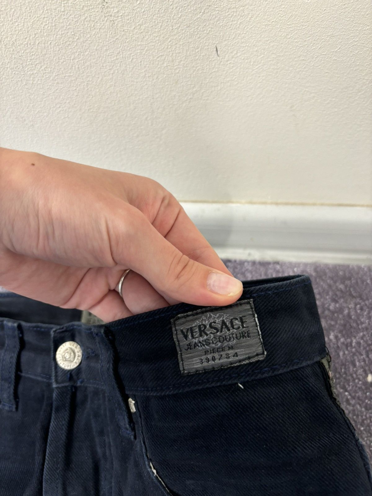 Versace Jeans Couture Vintage Versace Jeans Couture Women’s Navy Blue Flared Jeans Size 28" / US 6 / IT 42 - 6 Thumbnail