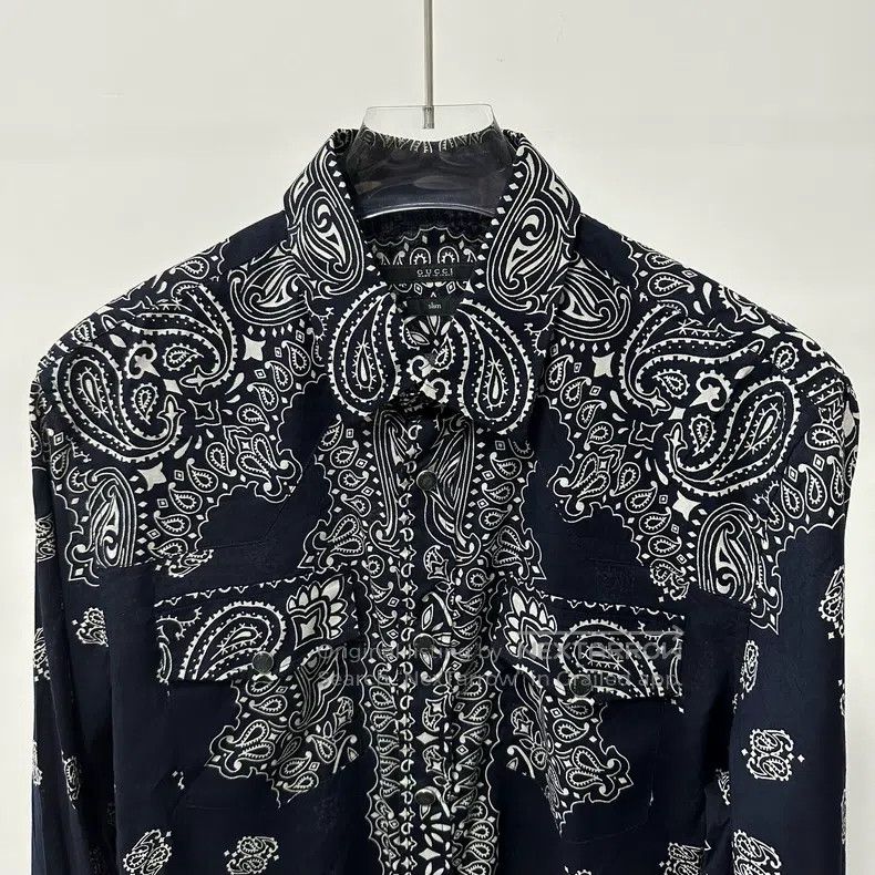 Gucci Gucci Size 39 Cashew flower logo pearl button shirt Size US XXS / EU 40 - 2 Thumbnail