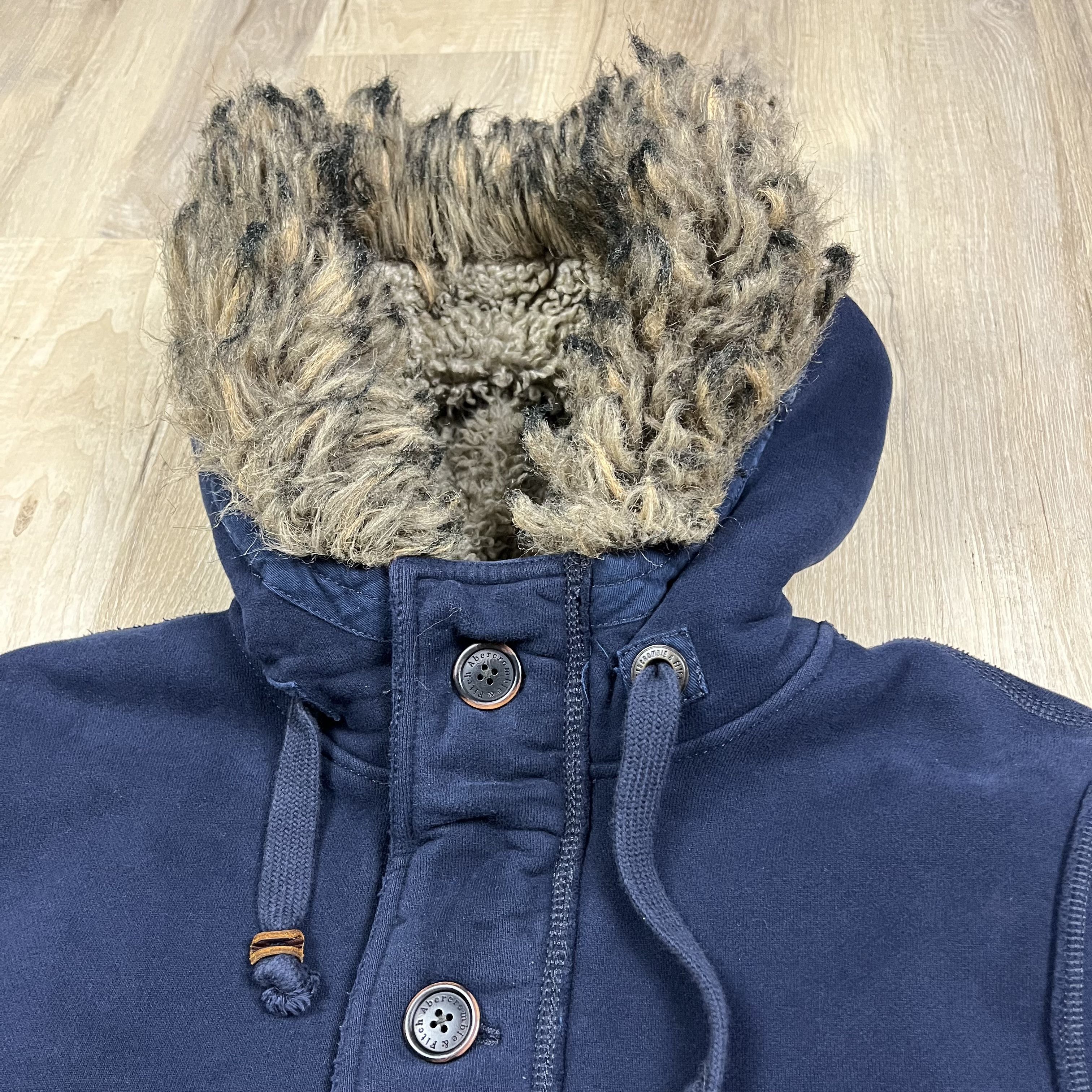 Abercrombie & Fitch Y2K Abercrombie & Fitch Full Zip Hoodie Button Faux Fur Size US L / EU 52-54 / 3 - 4 Thumbnail