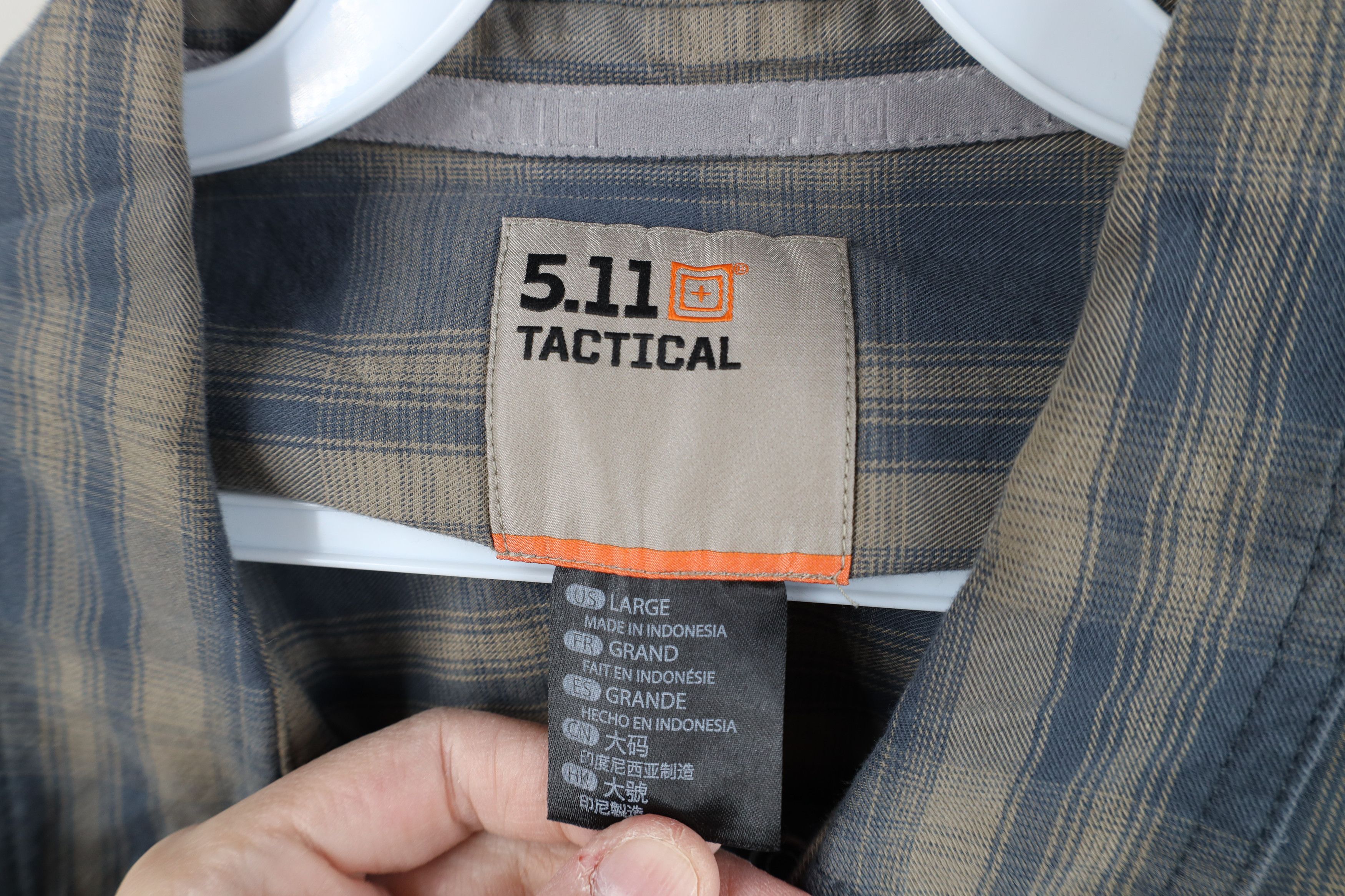 Vintage 5.11 Tactical Series Flannel Snap Button Shirt Plaid Gray Size US L / EU 52-54 / 3 - 7 Thumbnail