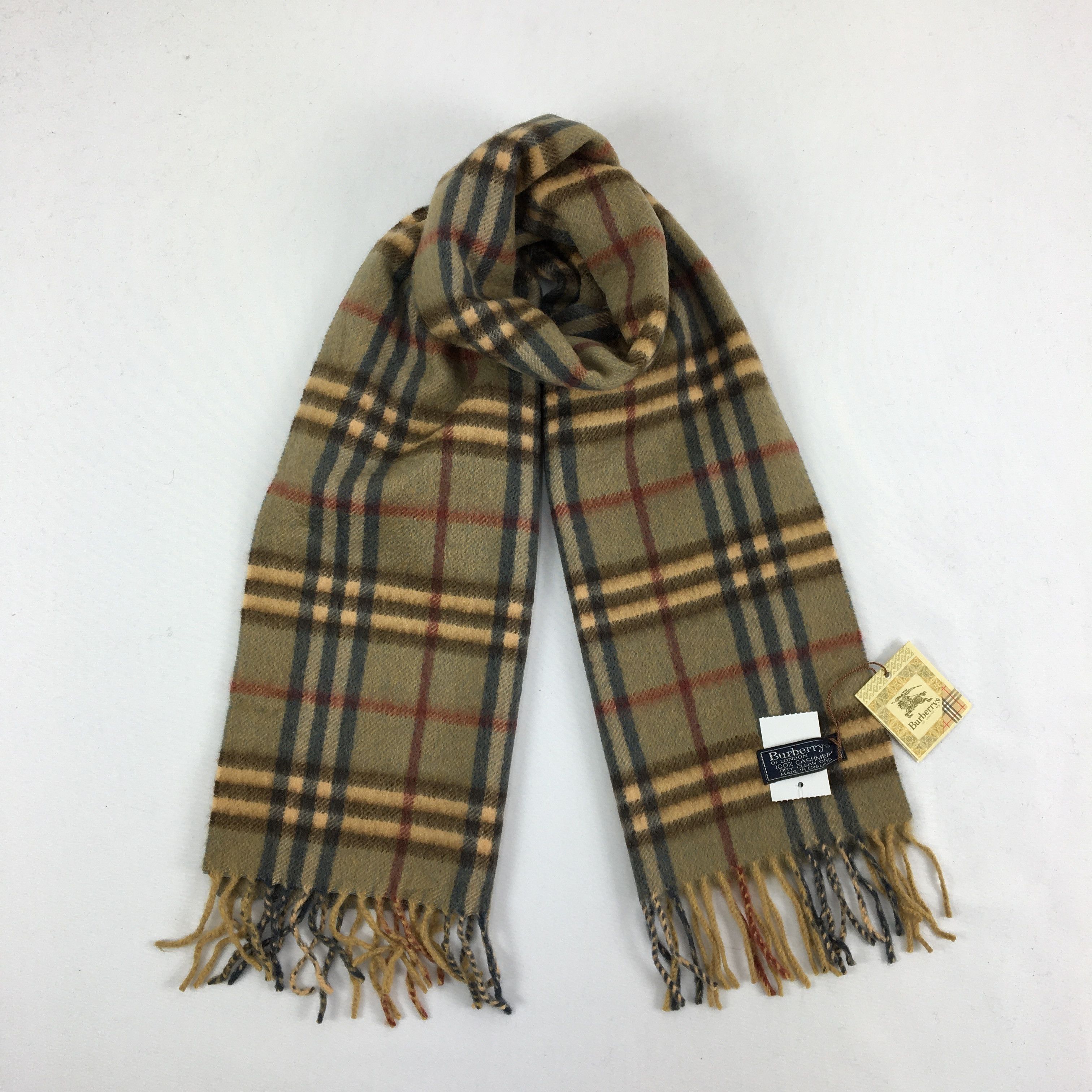 Burberry NWT Vintage Burberry Scarf Muffler Wool Winter Scarves . Size ONE SIZE - 1 Thumbnail