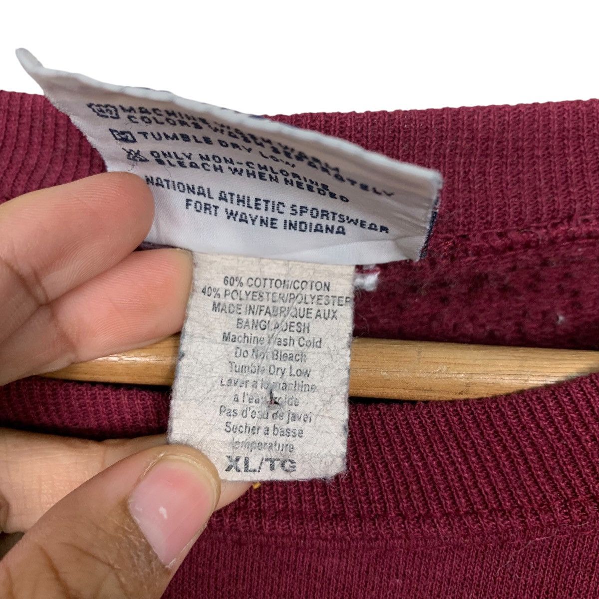 Vintage 90s Southern Illinois Salukis Crewneck Sweatshirt #2518-C114 Size US XL / EU 56 / 4 - 13 Thumbnail