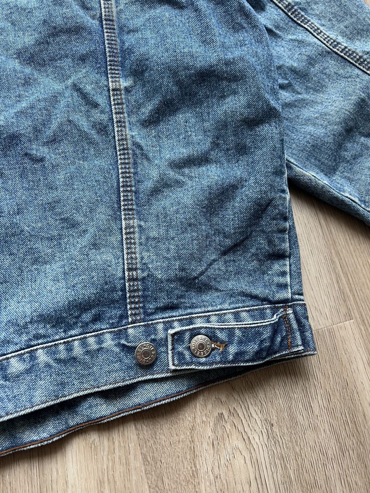 Diesel × Vintage Vintage 90s Diesel Washed Blue Denim Bomber Jacket Size US L / EU 52-54 / 3 - 14 Thumbnail