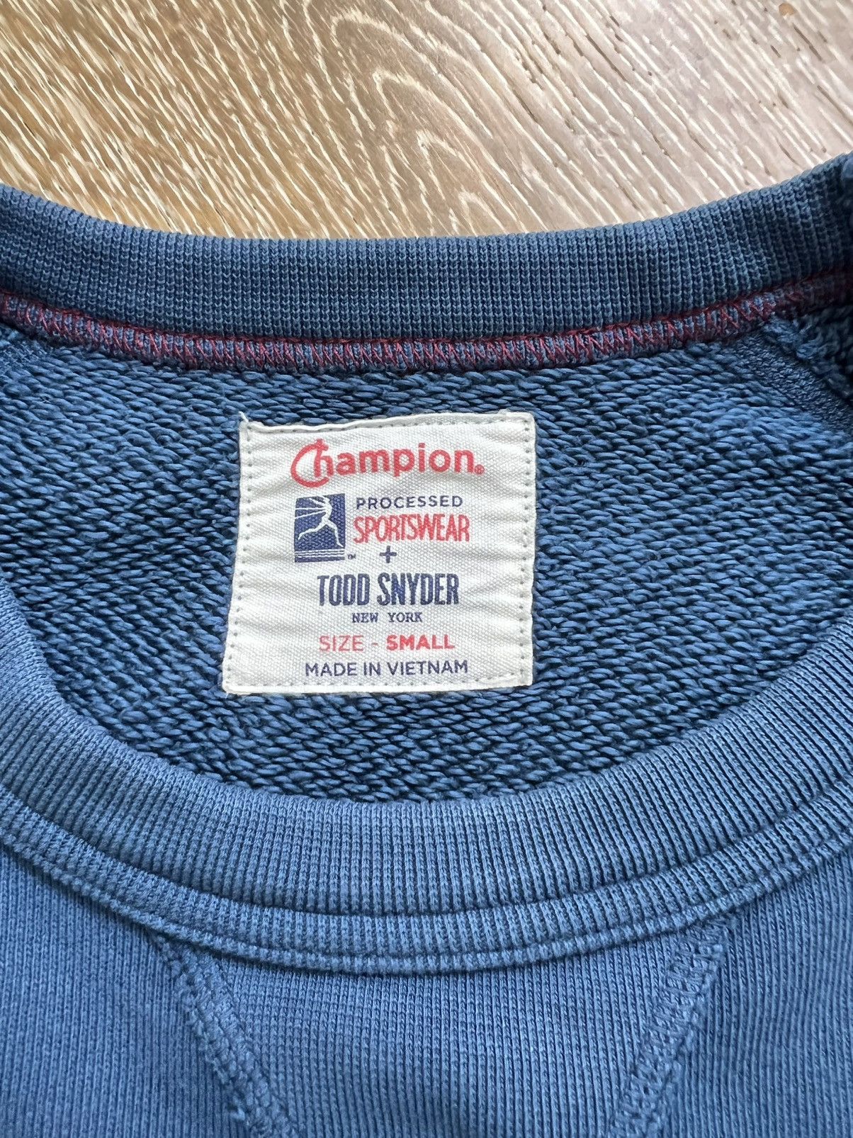 Champion × Todd Snyder Champion todd snyder blue raglan crewneck Size US S / EU 44-46 / 1 - 3 Thumbnail